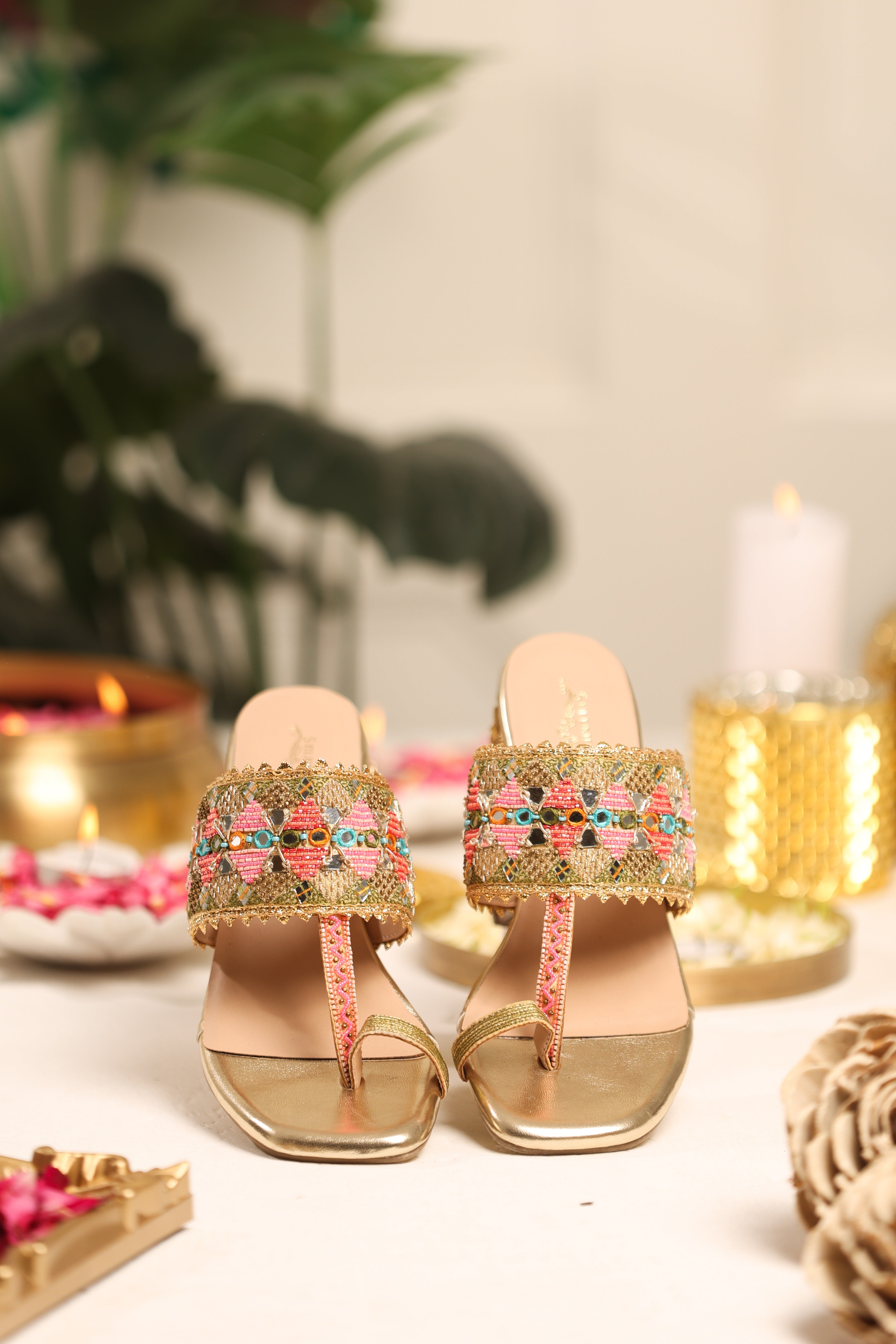 5E-RH-26-013 - Rangmahal Heels - 002 - 5 elements 10 march11401.jpg