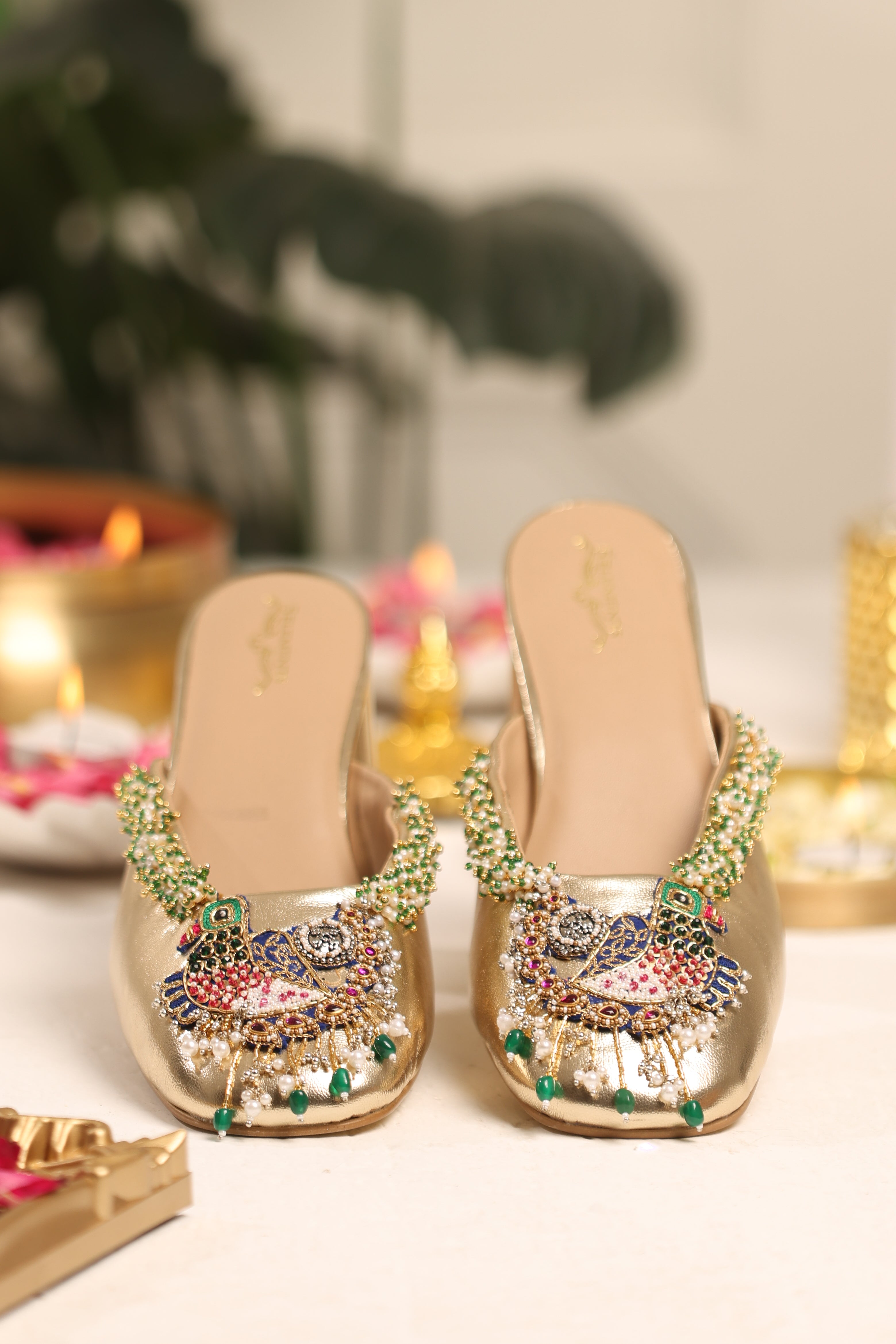 5E-RH-26-032 - Neelmayuri Mule Heels - 003 - 5 elements 10 march11456.jpg