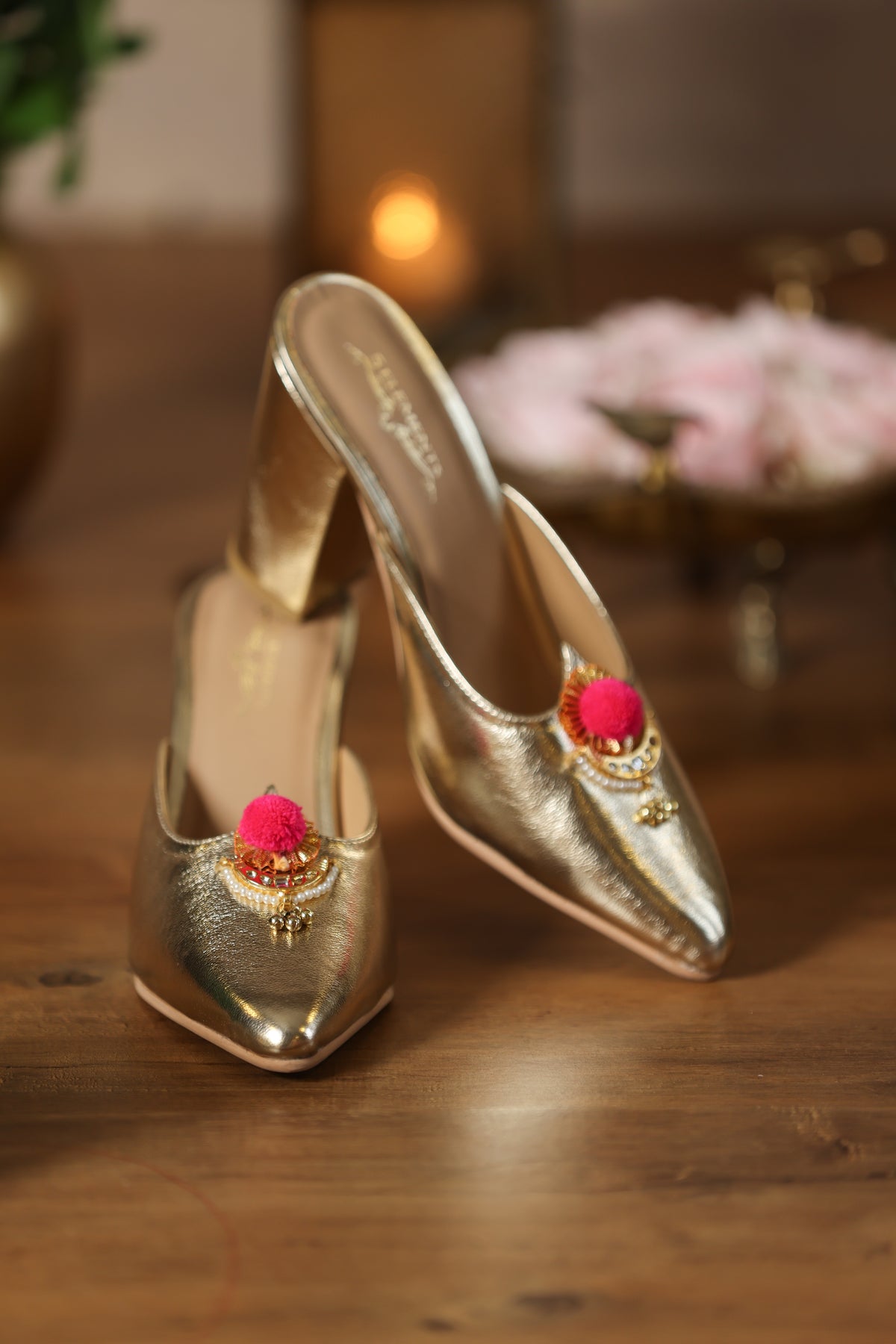 Ishira Gold (Heels) - image 9