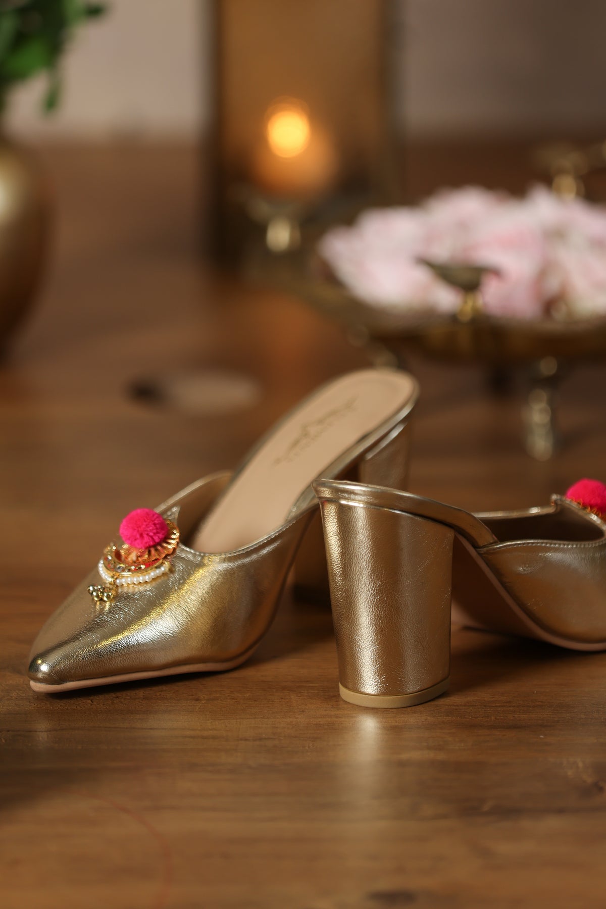 Ishira Gold (Heels) - image 10