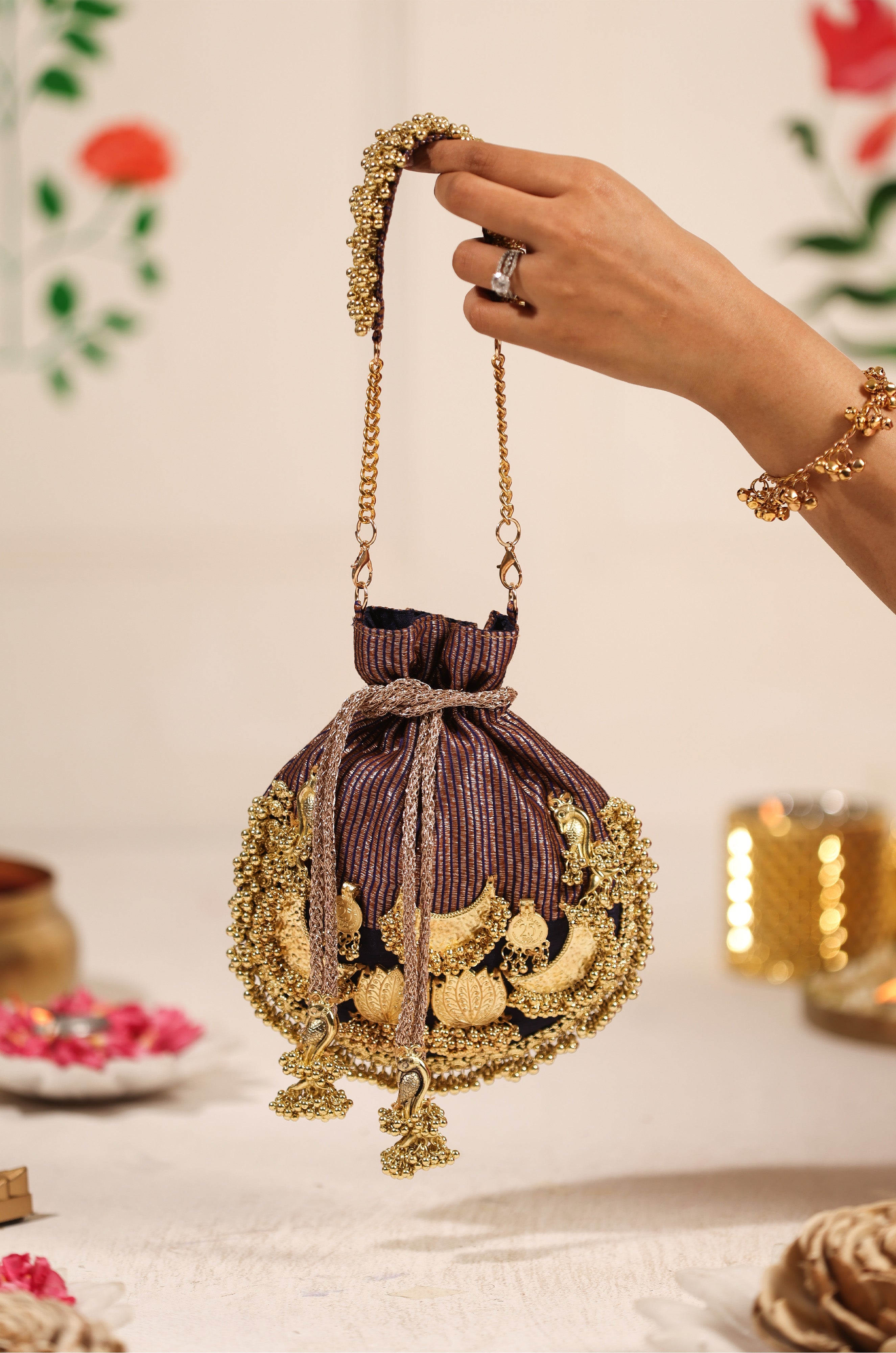 Swarna Lalika (Potli)