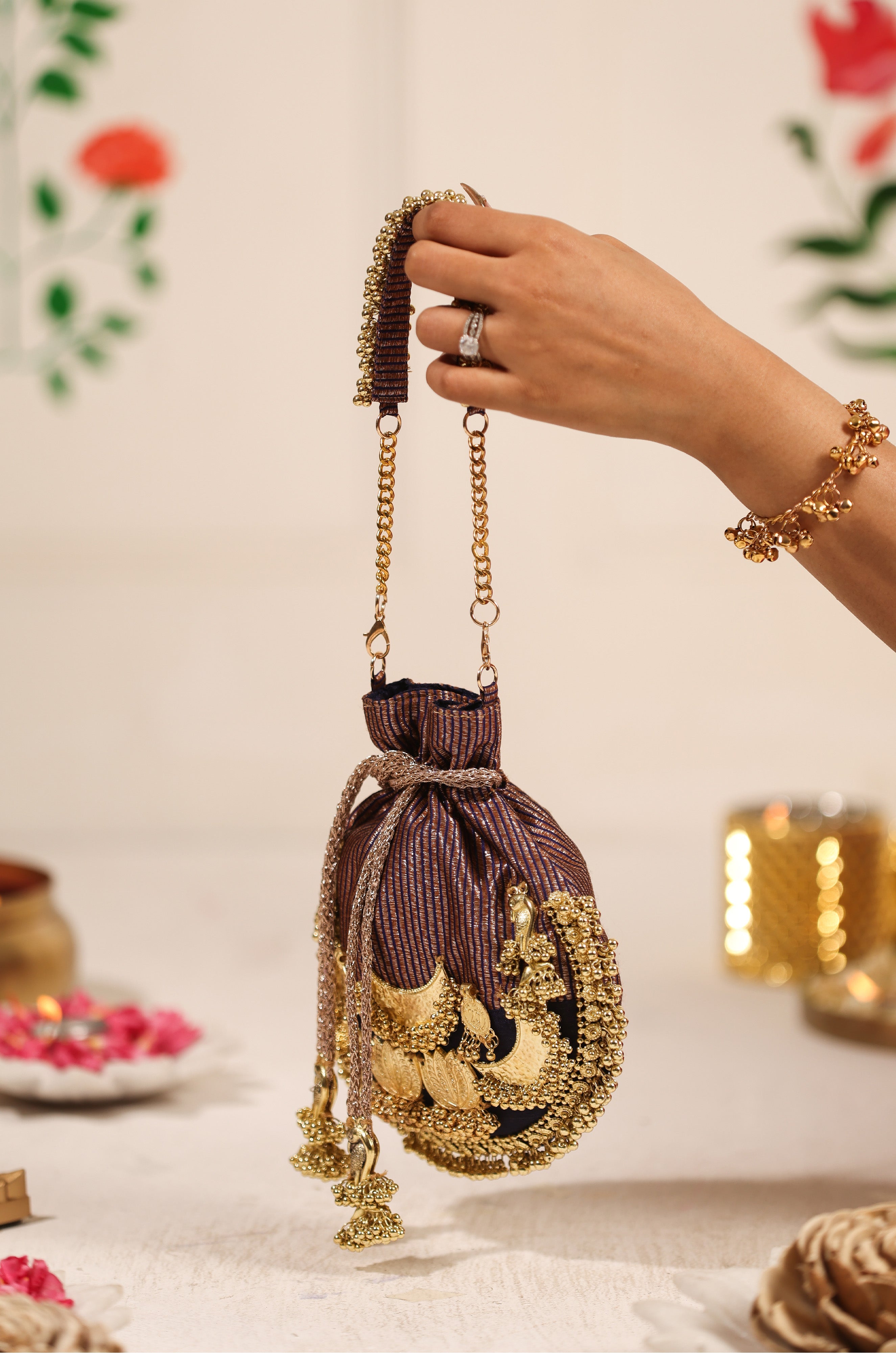 Swarna Lalika (Potli)