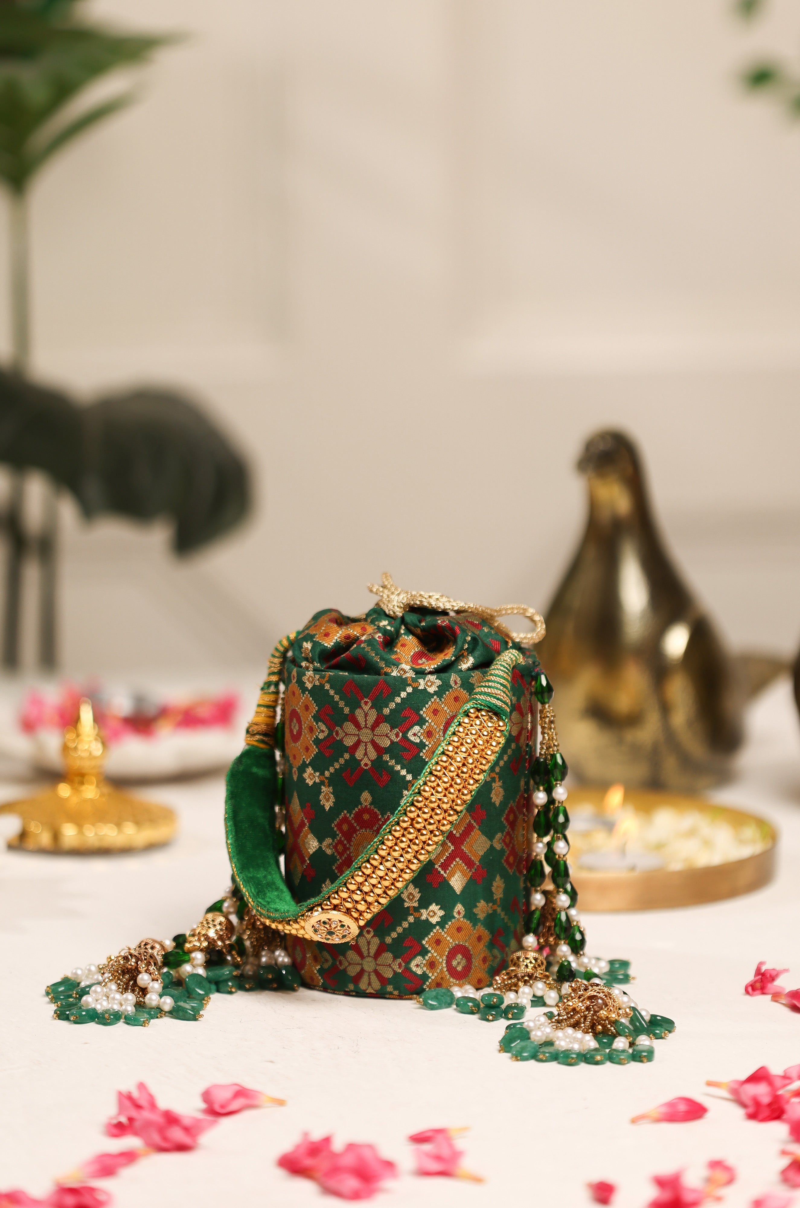 Pannika Potli (Potli)