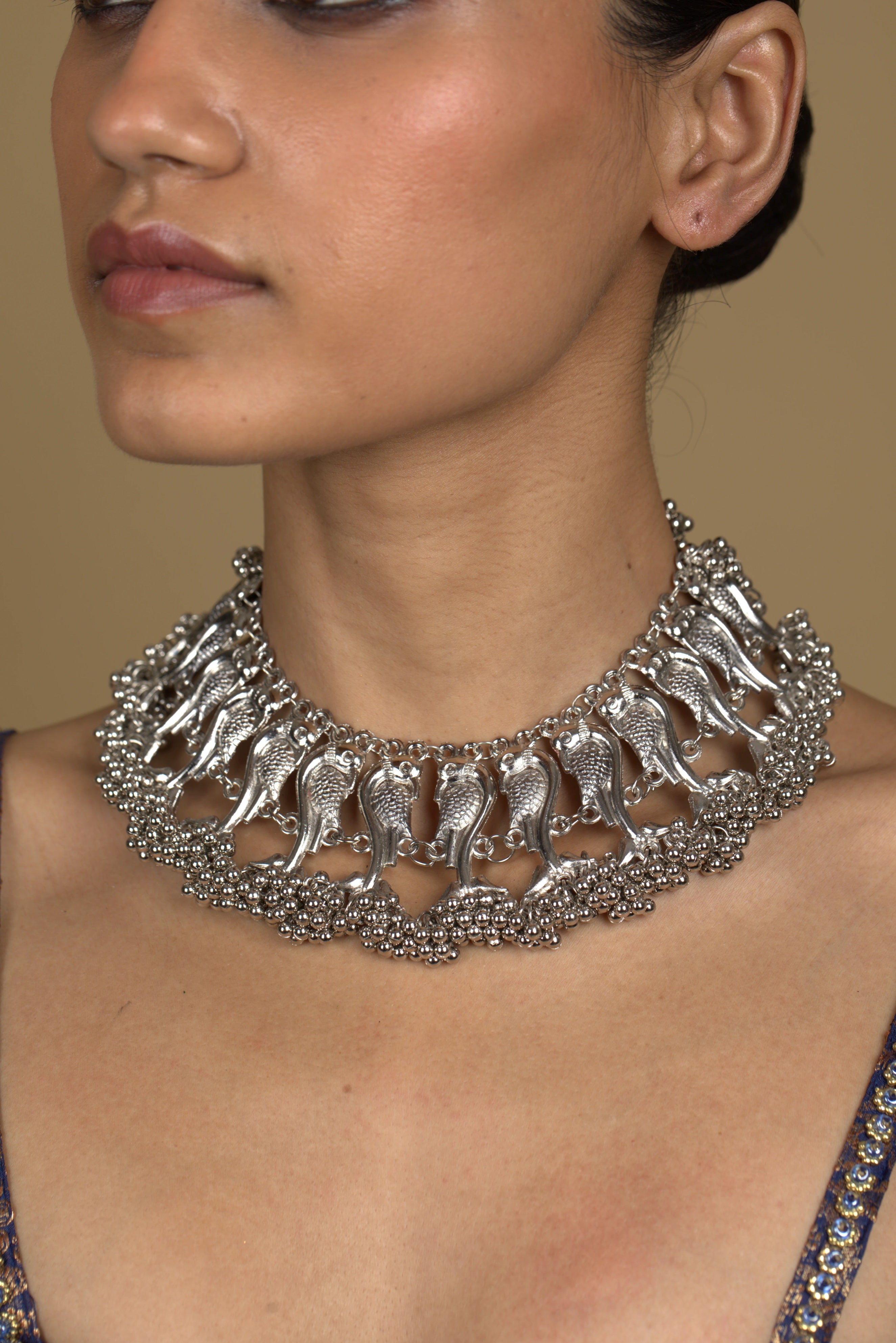 Hansvada Choker