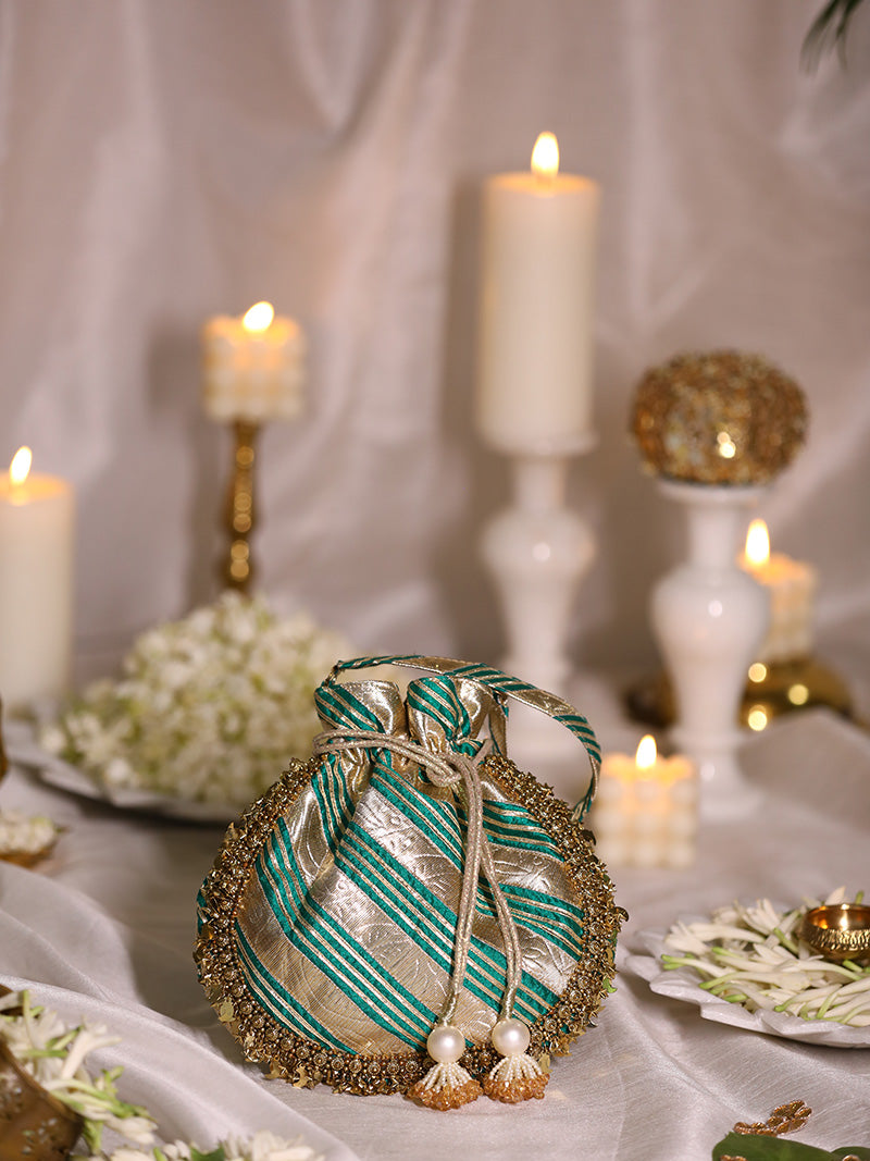 Devaka Jutti and Naisha Potli Green (Combo)