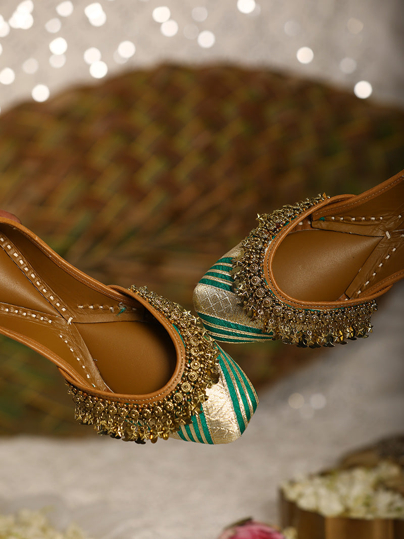 Devaka Jutti and Naisha Potli Green (Combo)