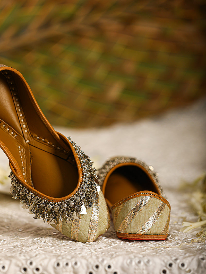 Devaka Gold (Jutti)