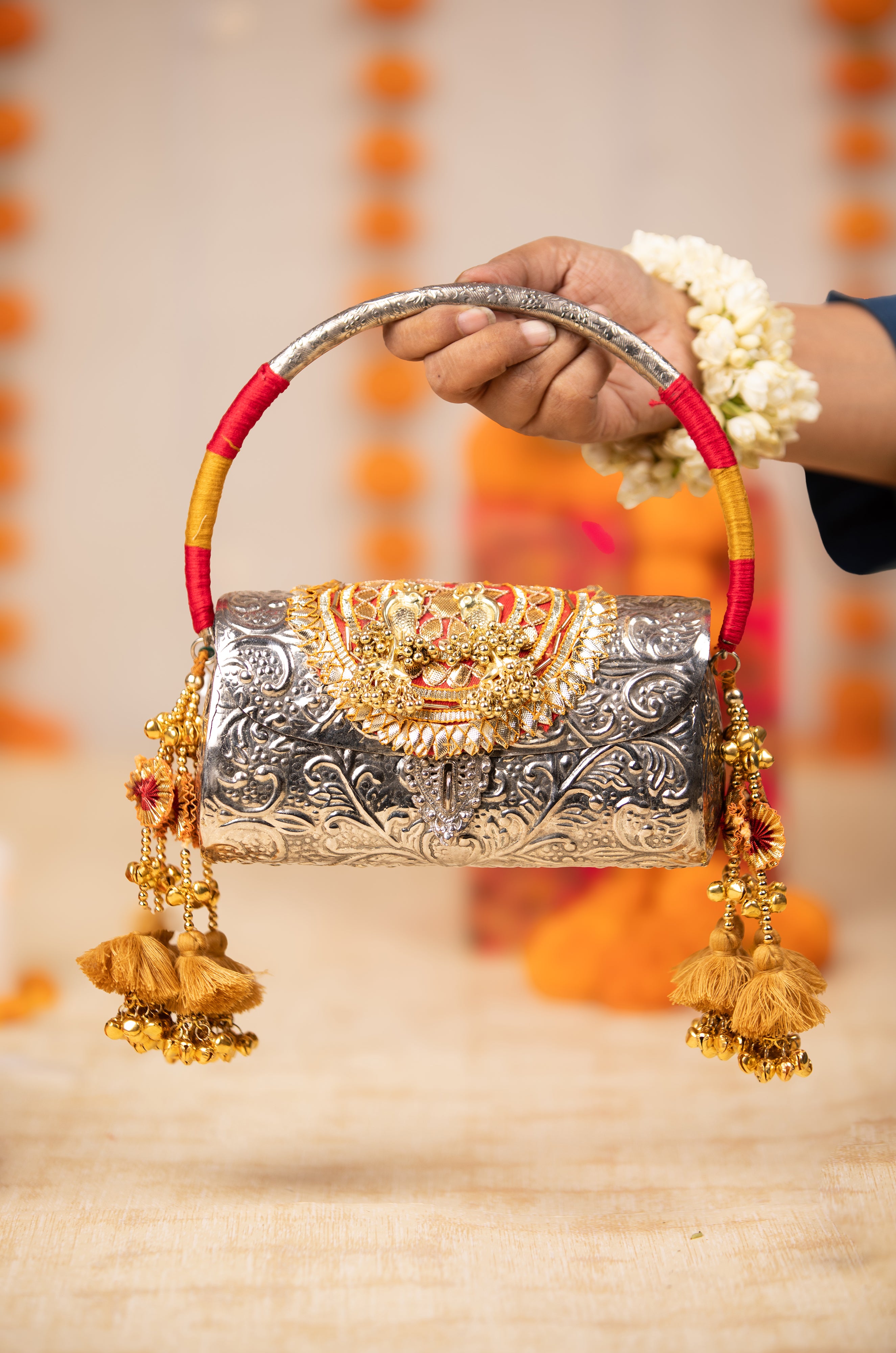Tanvika Silver (Handbag)