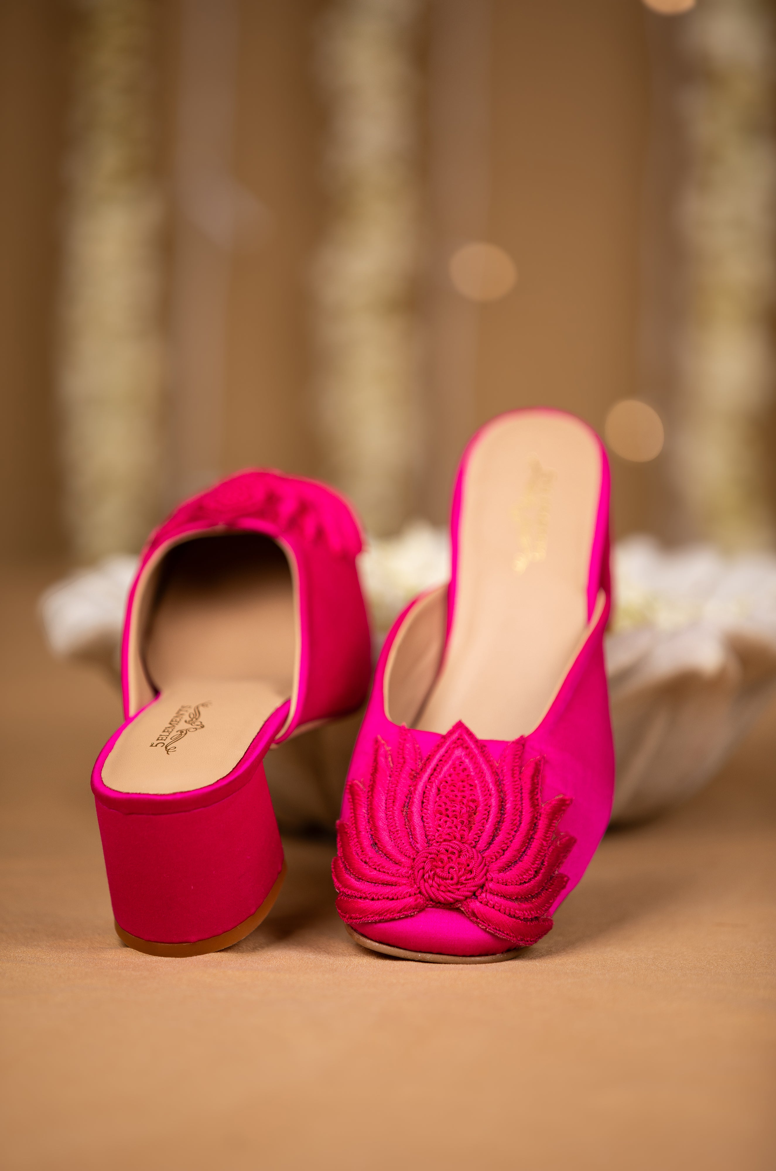 Amira (Mule Heel)