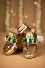 Elisha & Amisha Green Potli