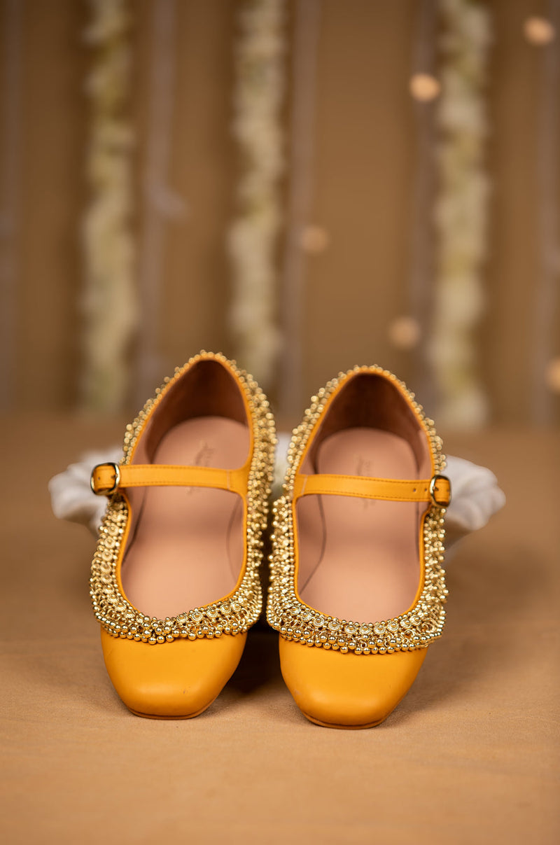 Kriva & Sharvitha Yellow Polti