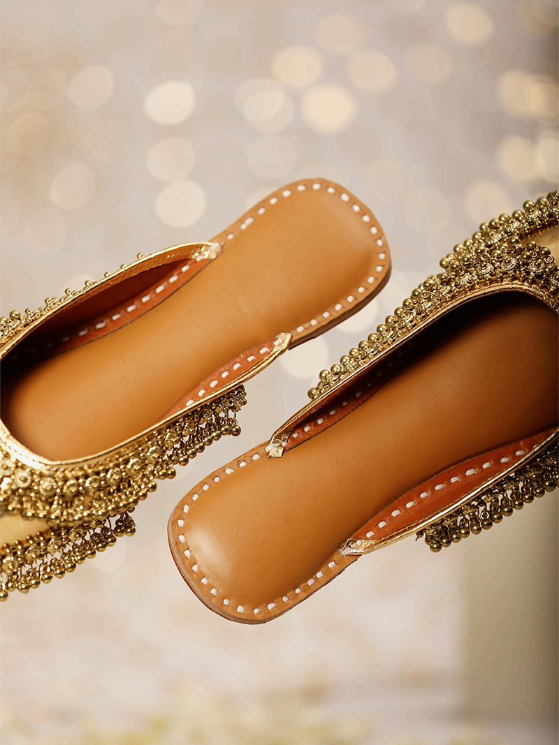 Gold Ghungroo (Mule)