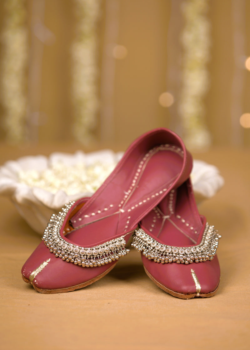 Ghungroo Blast Maroon (Jutti)