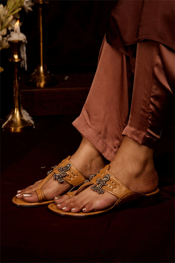Mayoor Tan (Kolhapuri)