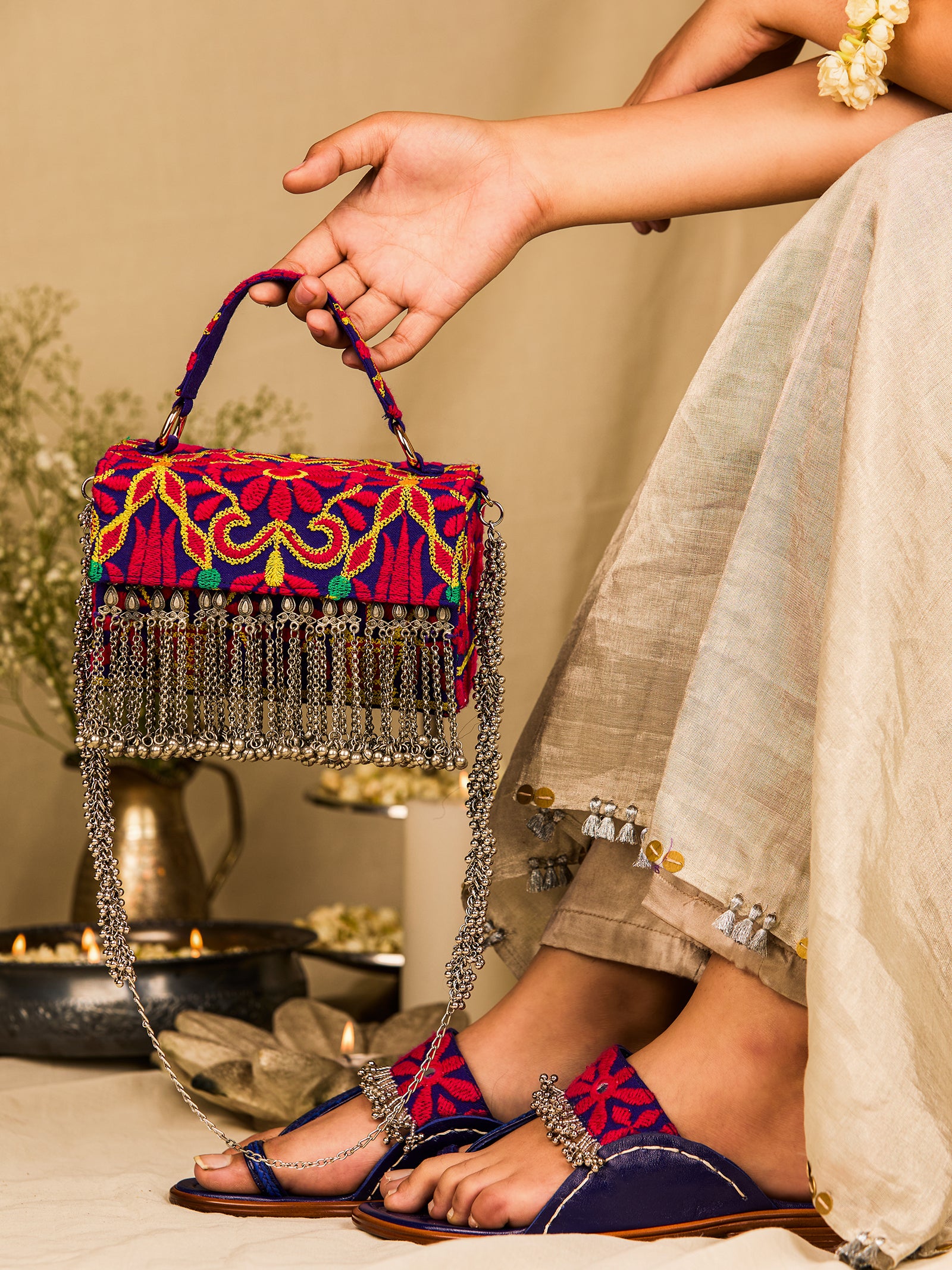 Harini Kolhapuri & Harini Bag (Combo)