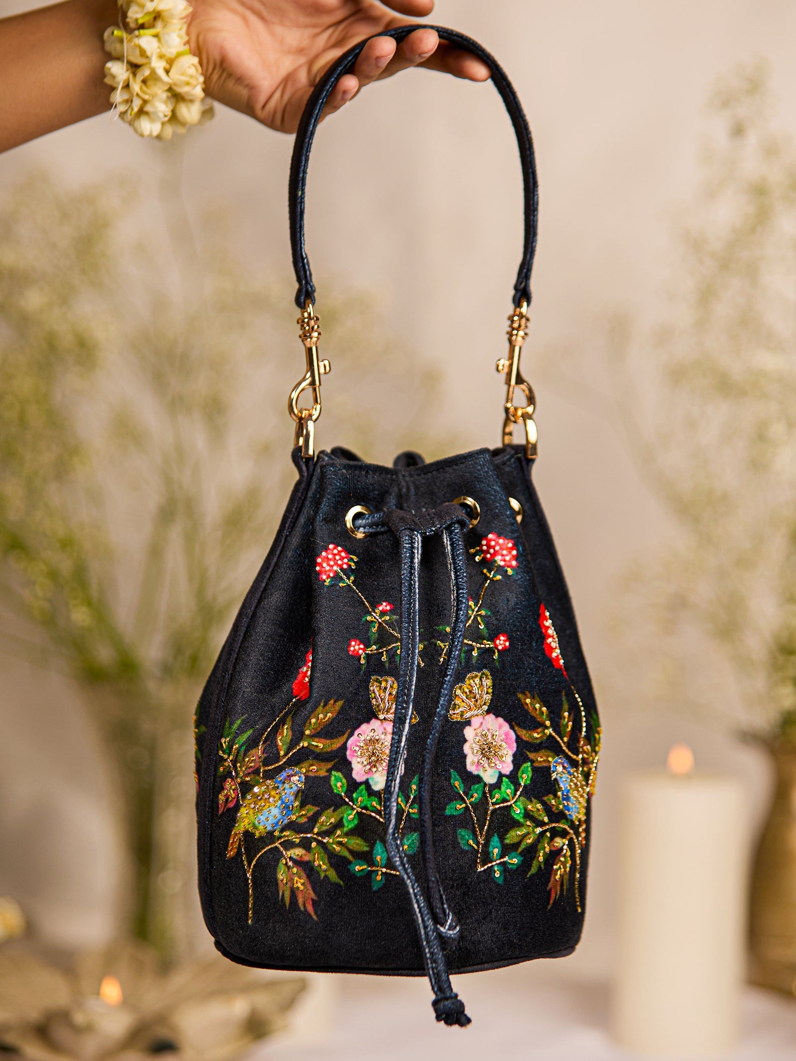 Naina Jutti & Naina Potli (Combo)