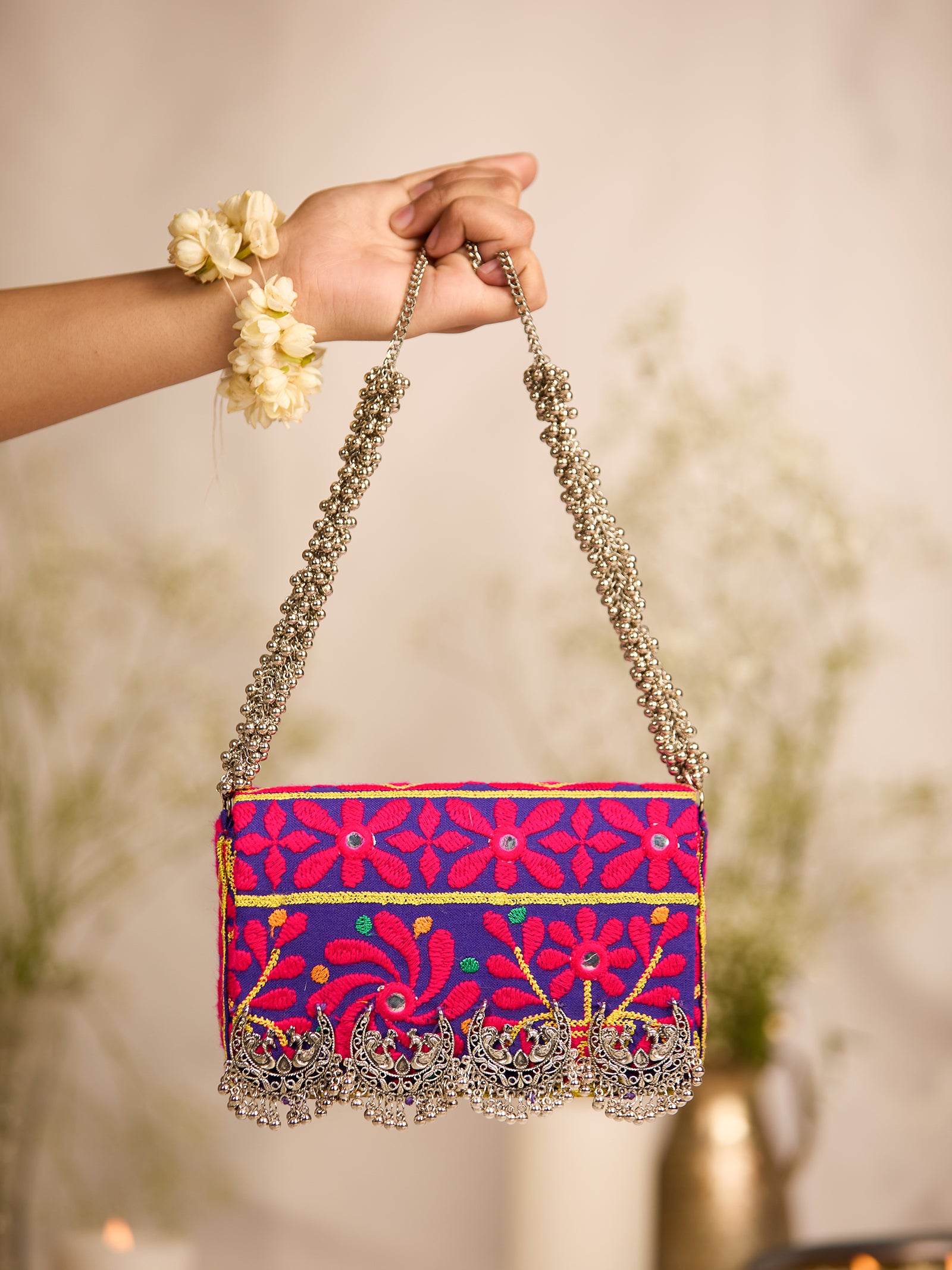 Harini Moon (Bag)
