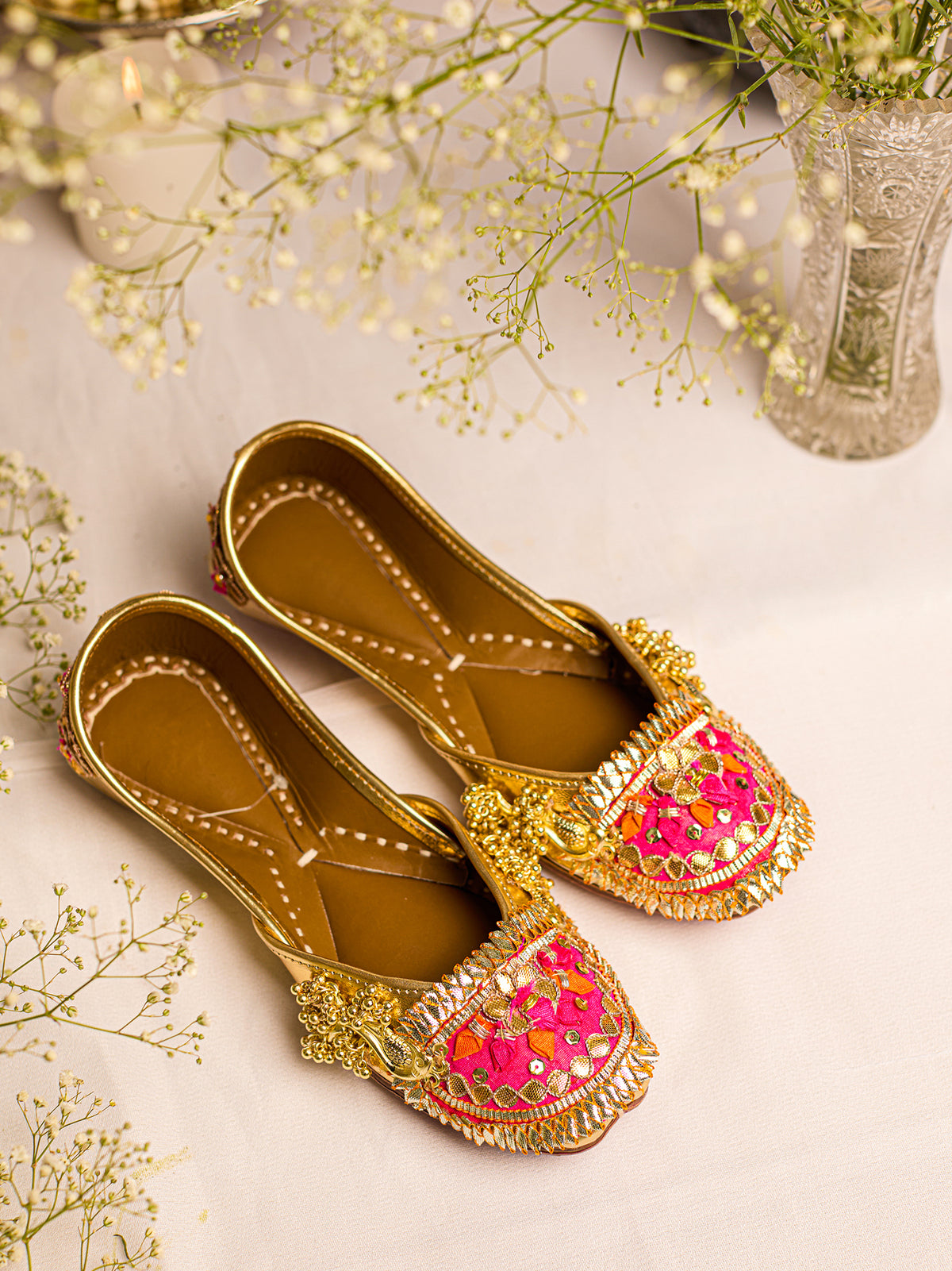 Gota Love Pink handcrafted jutti