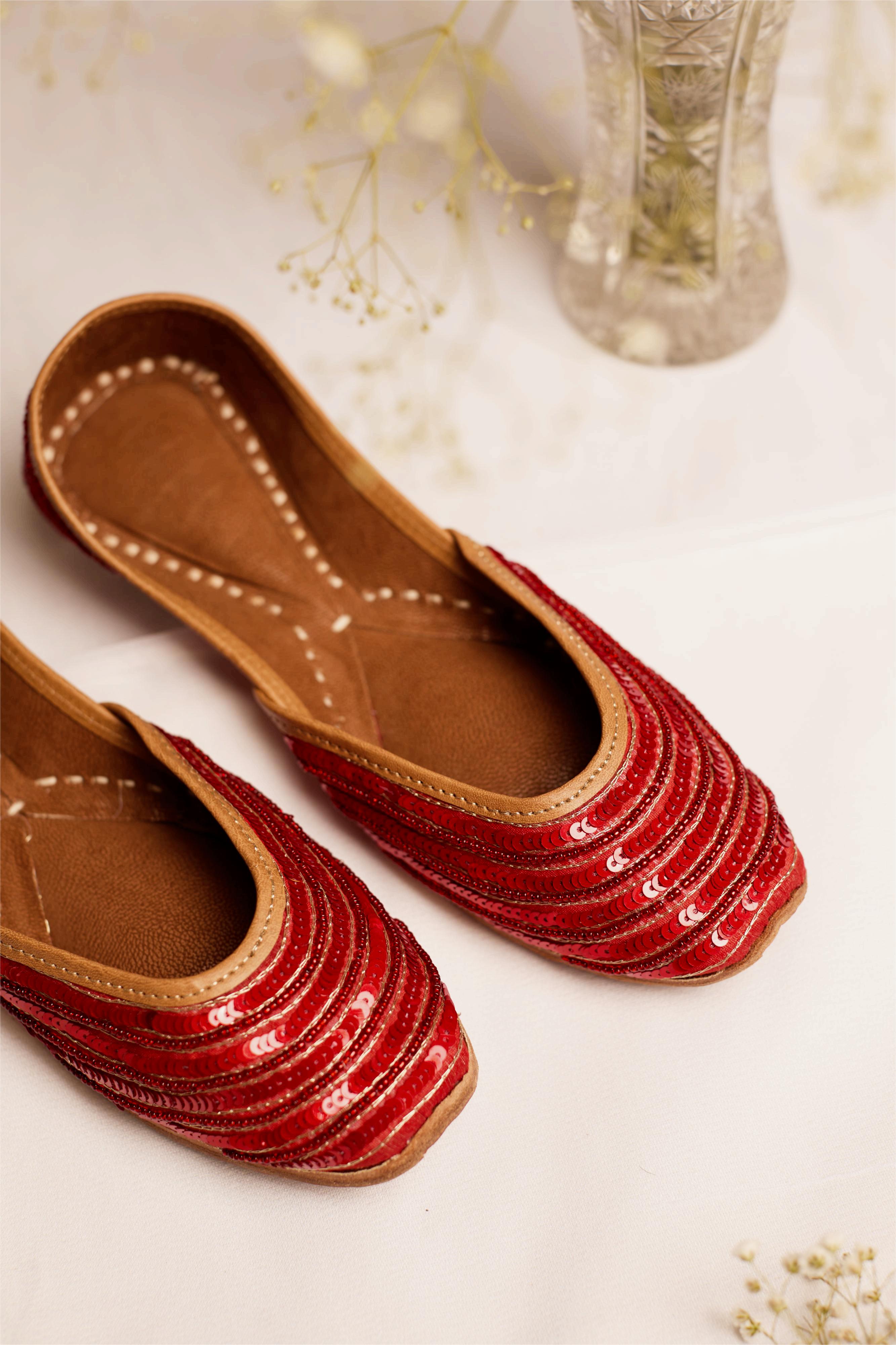 Adya Red (Jutti)