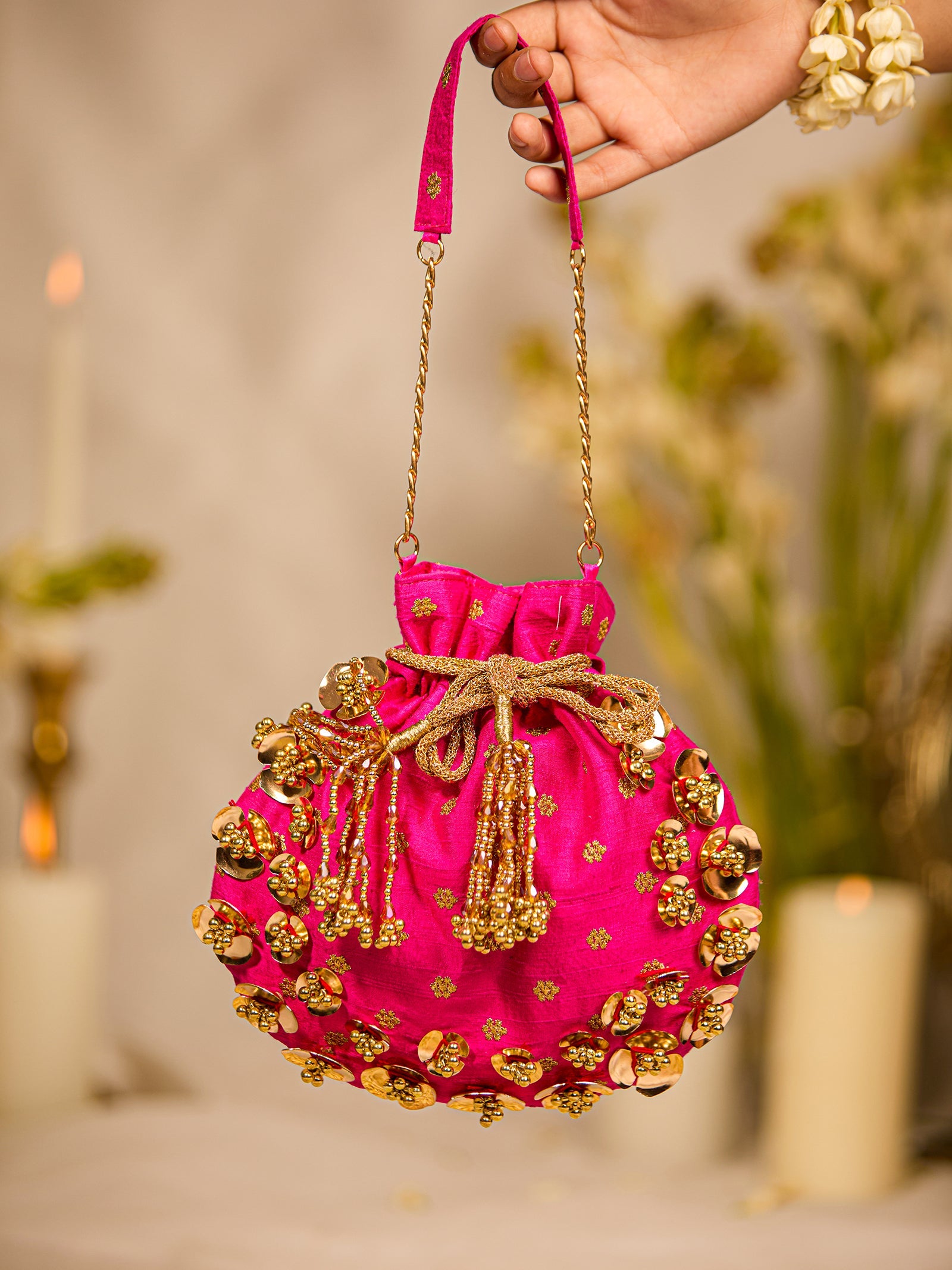 Nabhya Mule Heel & Nabhya Potli (Combo)