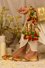Helen Gold Jutti & Vanya Potli