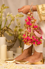 Metallic Gold Jutti & Vihana Pink Potli