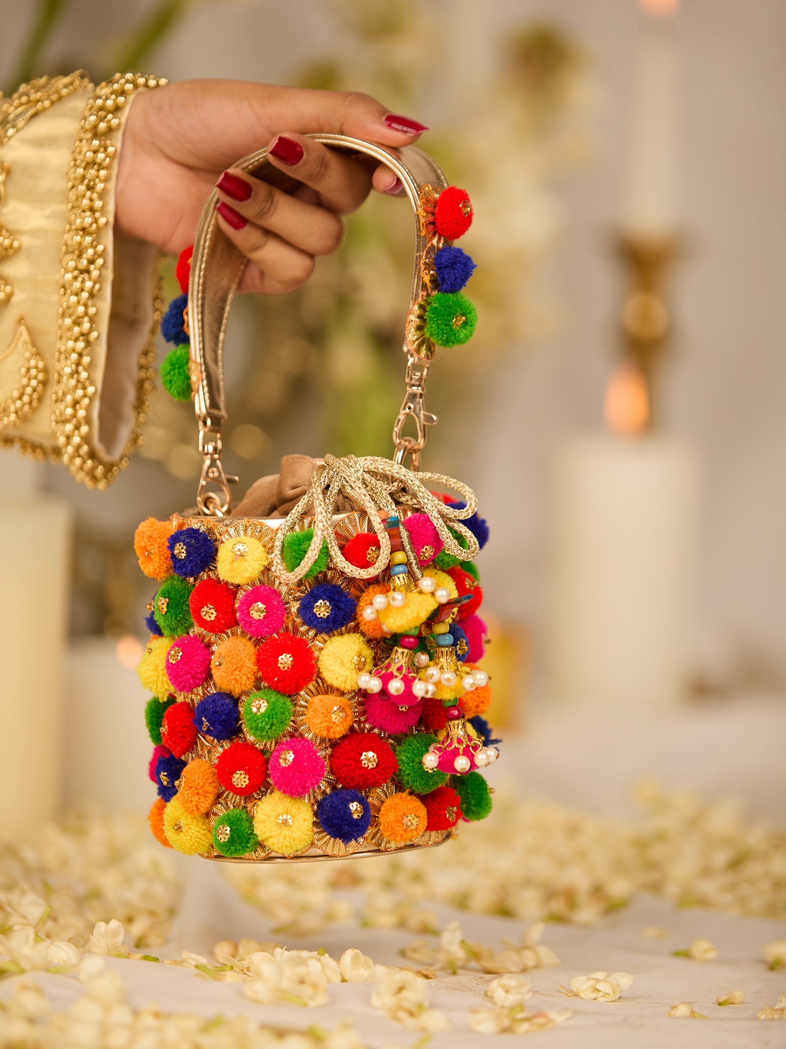 Aaheli Kolhapuri & Aaheli Bag (Combo)
