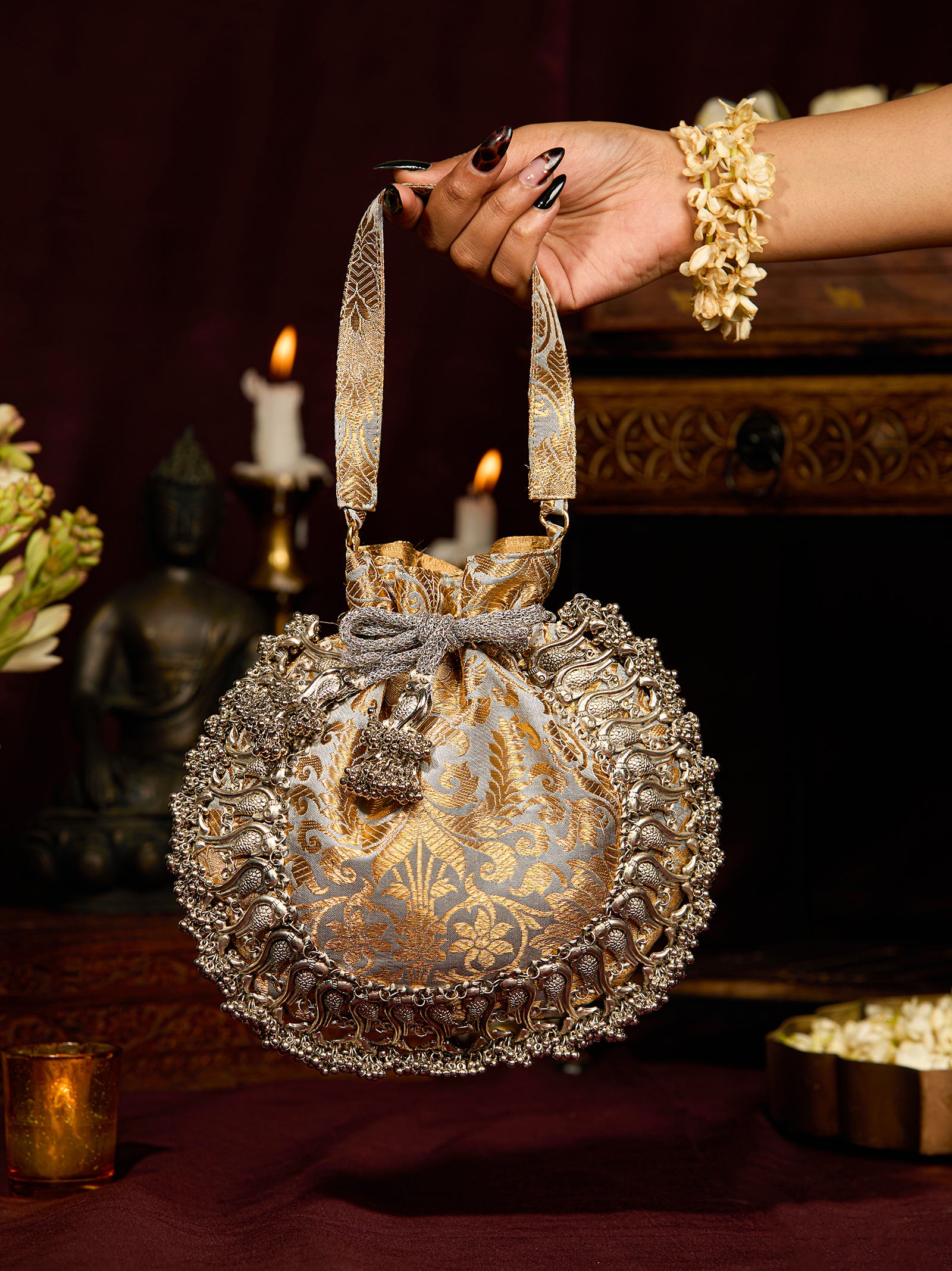 Drishani (Potli)