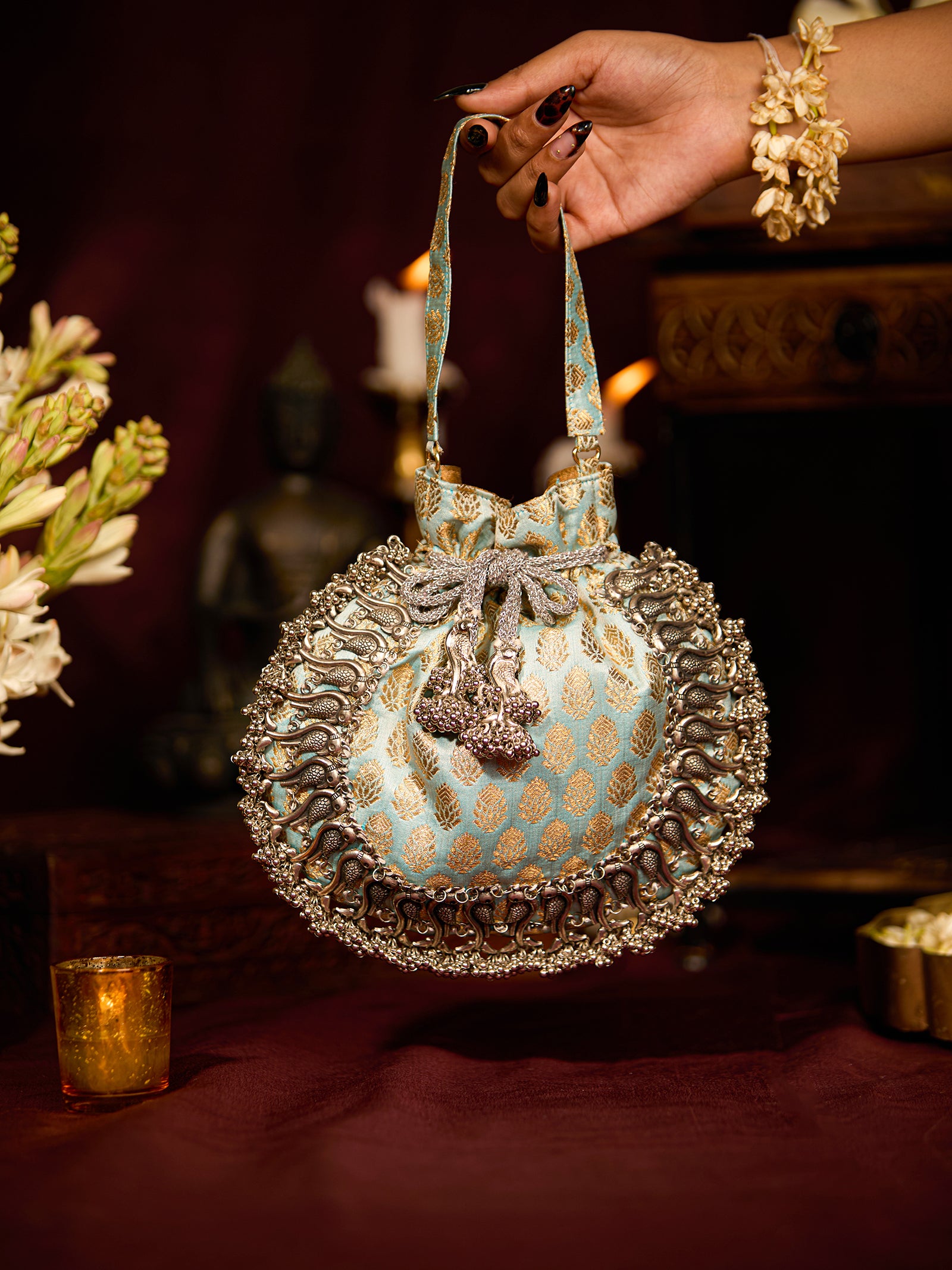 Pearl Light Blue (Potli)