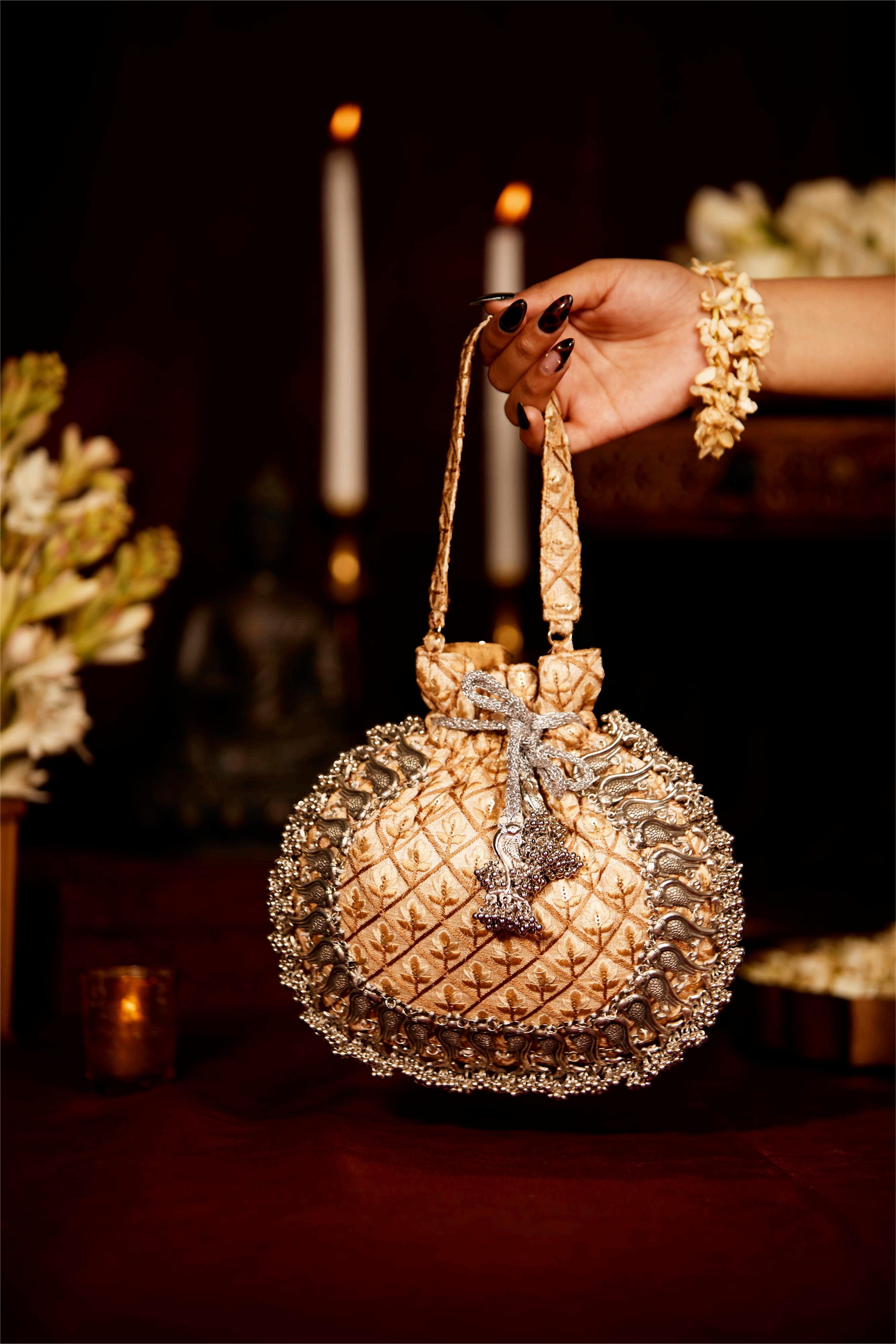 Drishani gold (Potli)