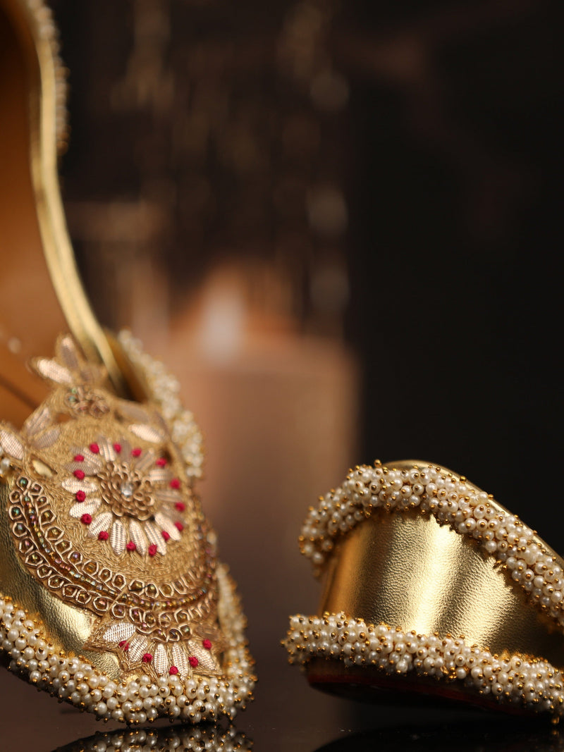 Golden Crown (Jutti)
