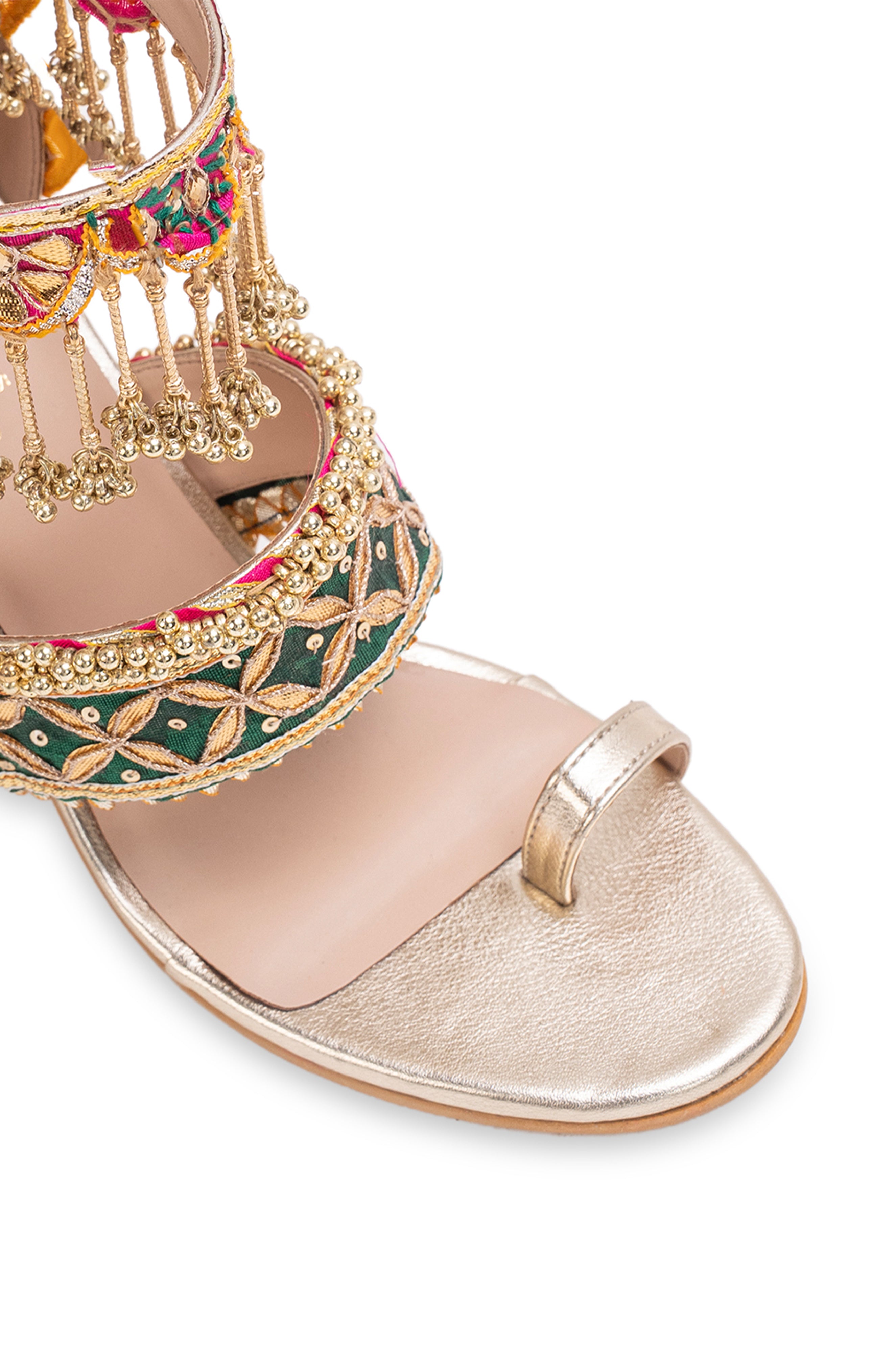 Aafreen (Heel)