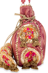 Advita (Potli)
