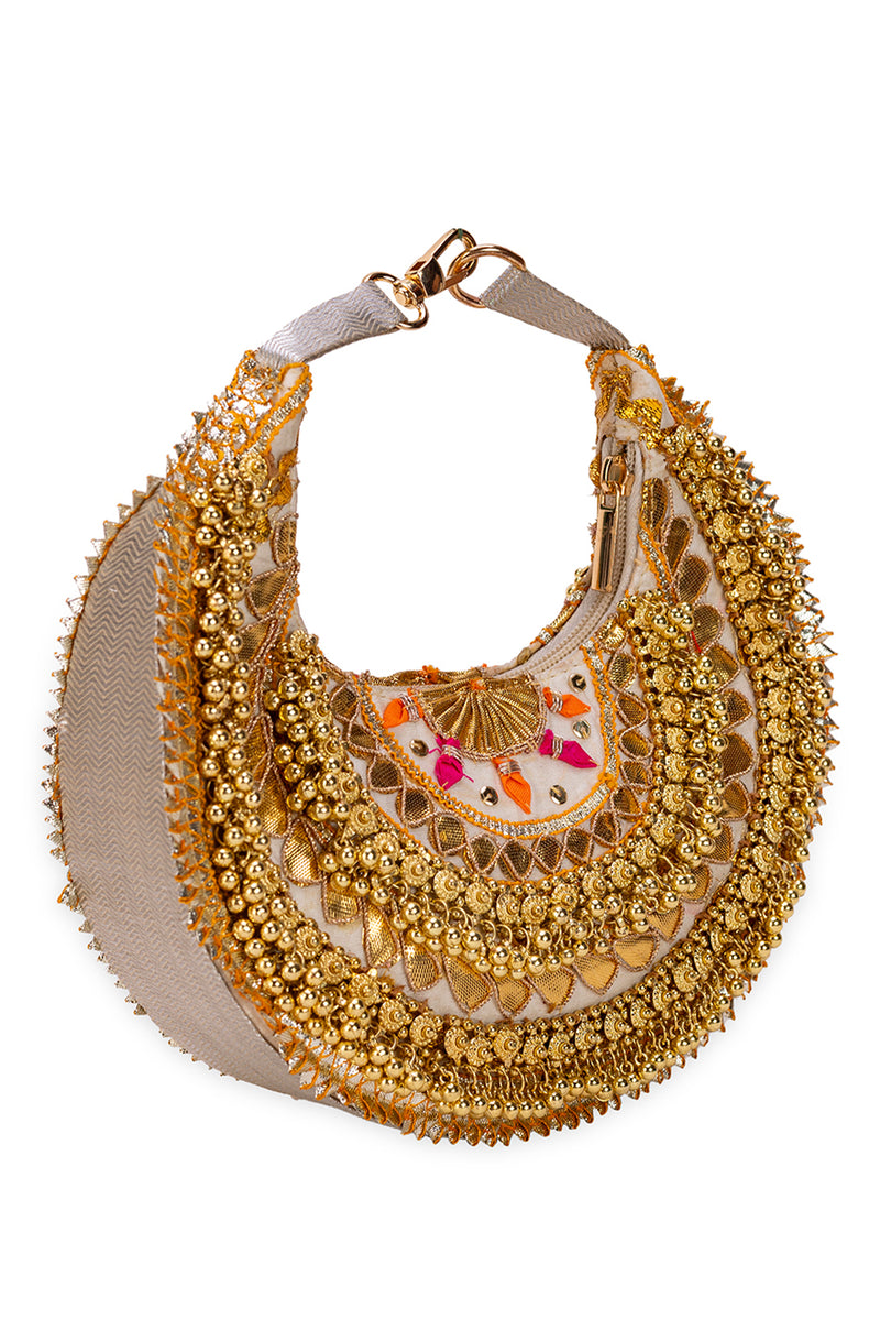 Vamika White (Potli)