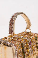Aadvika (Clutch)