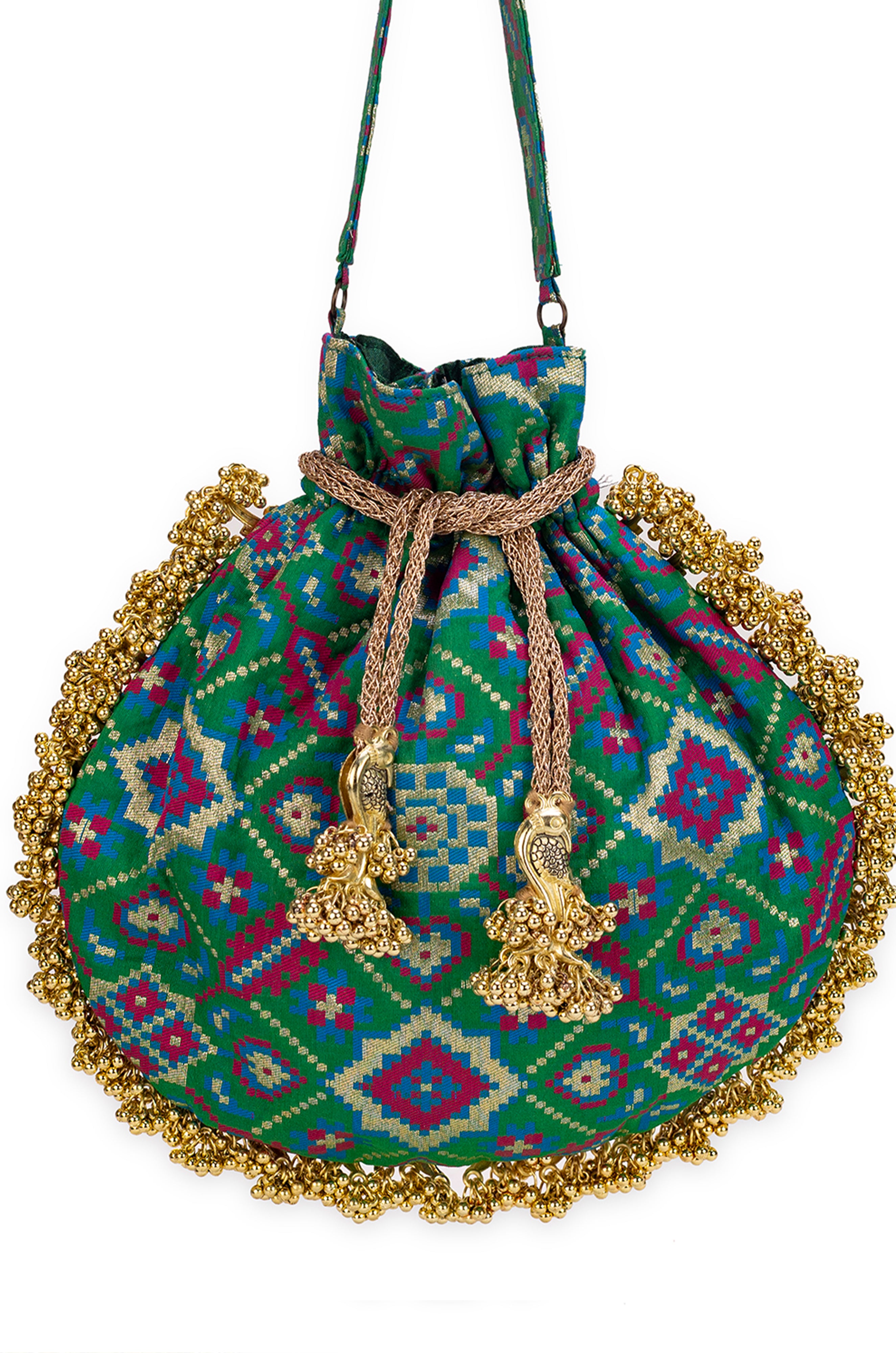 Avika (Potli)
