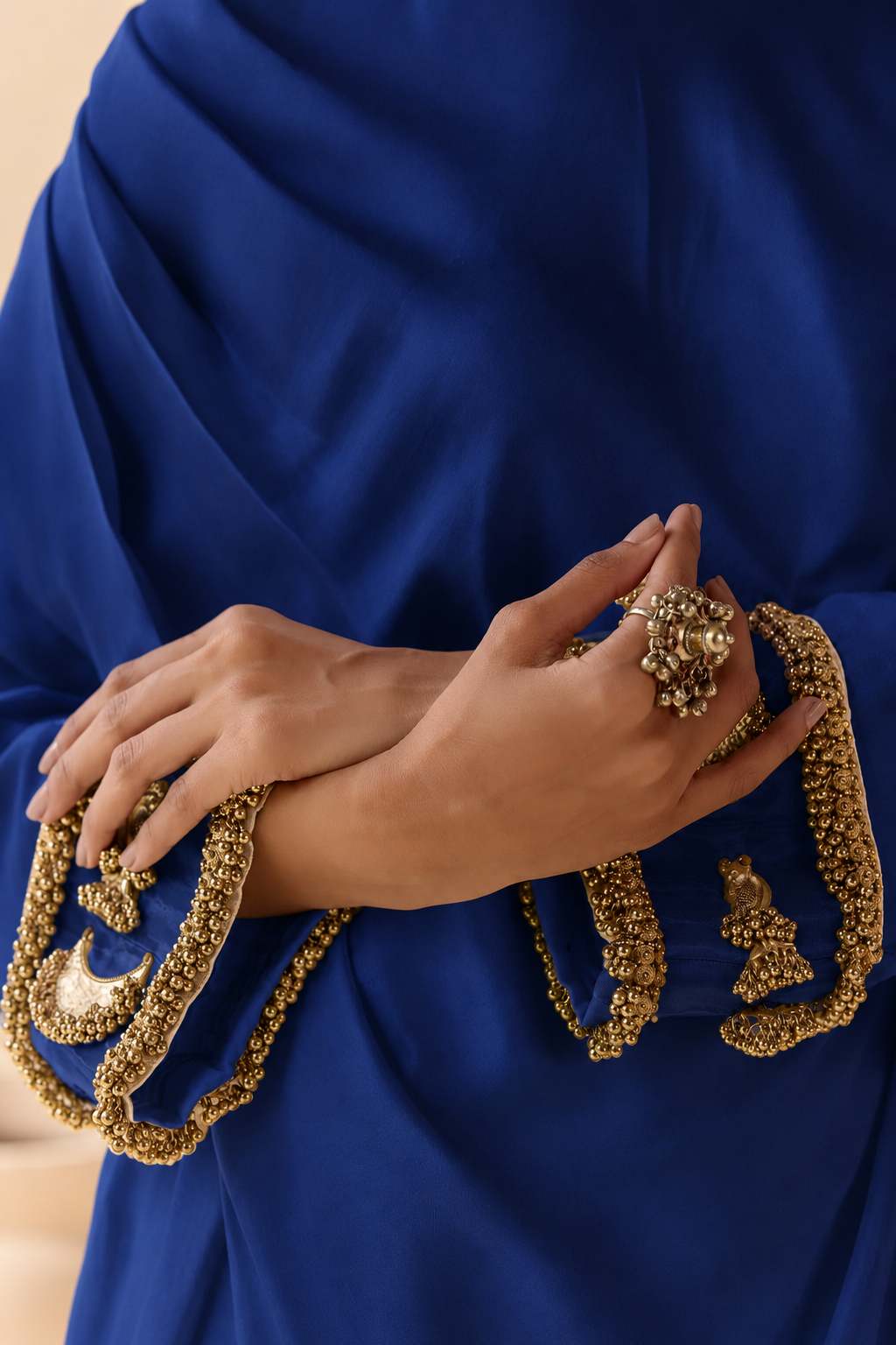 Noor Shwet Draped Set - Blue