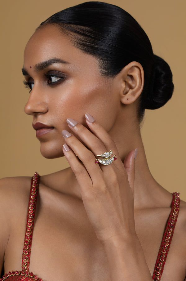 Aaravi Crescent Ring