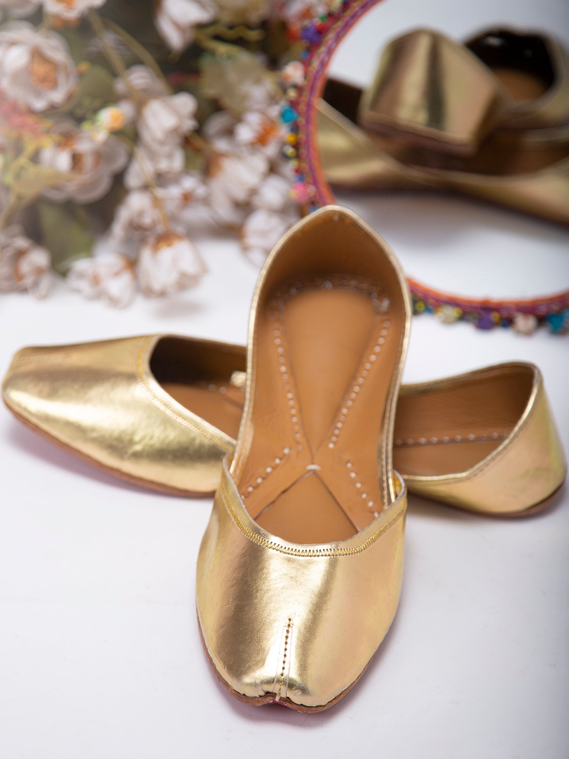 Metallic Gold Jutti & Prisha Orange Potli