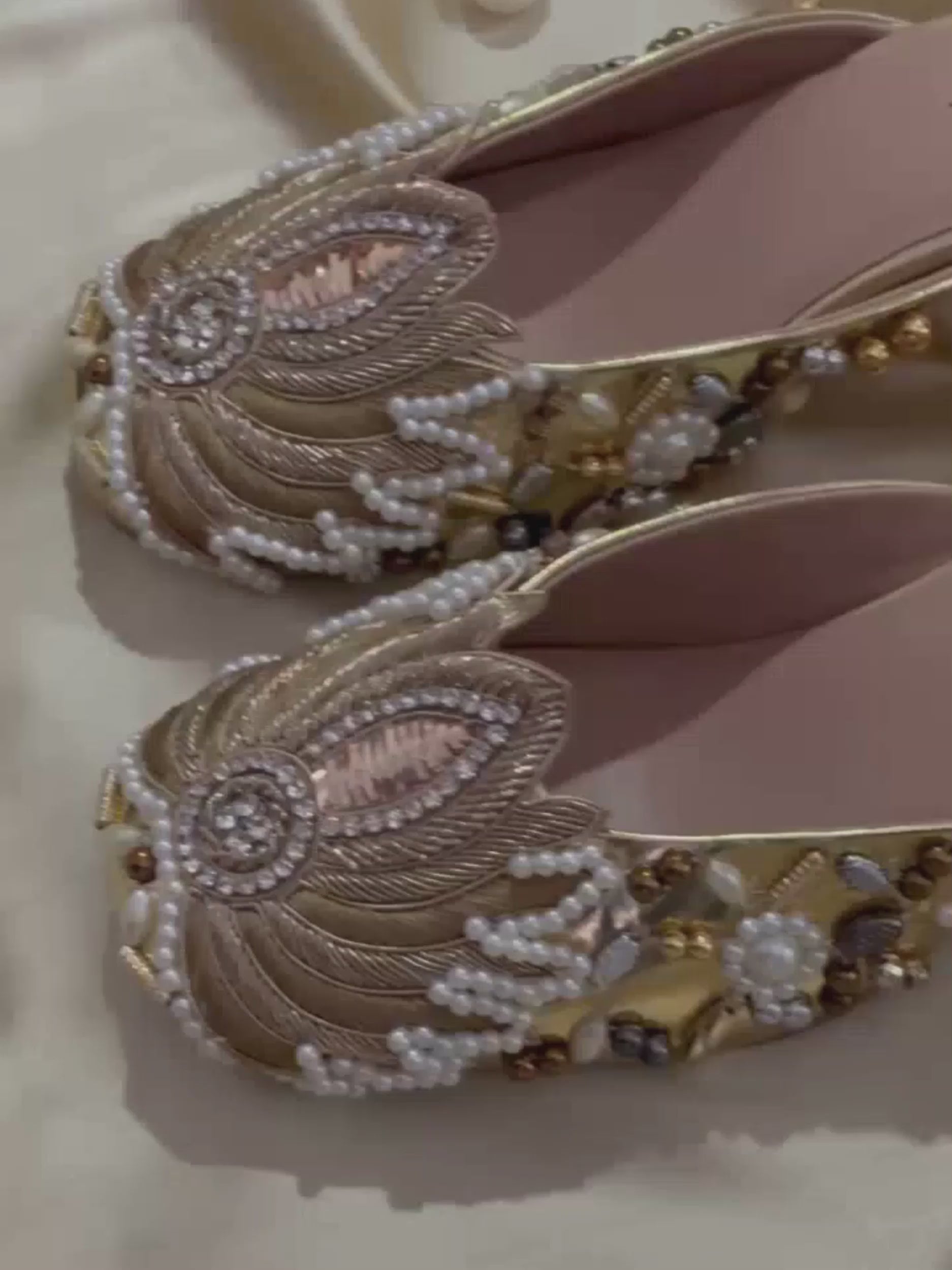 Gold Lotus (Mule Heel)