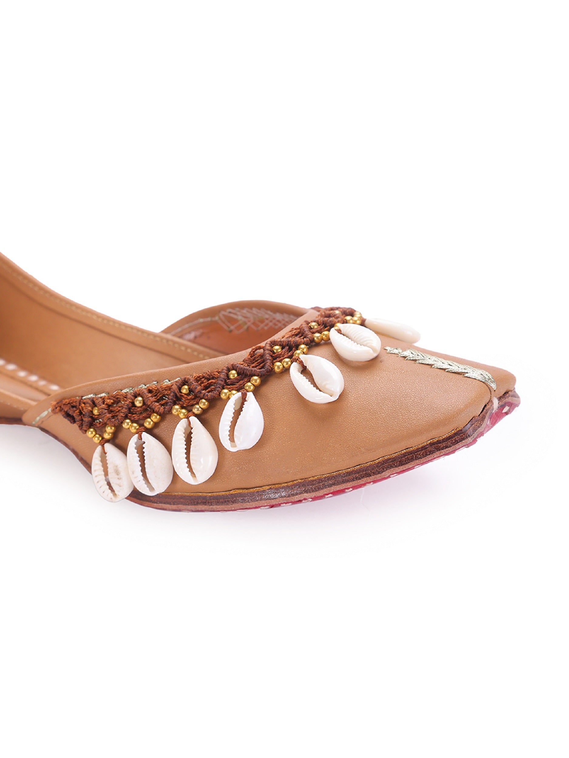 Brown Upper Sea Shell Tassel  (jutti) 5elements