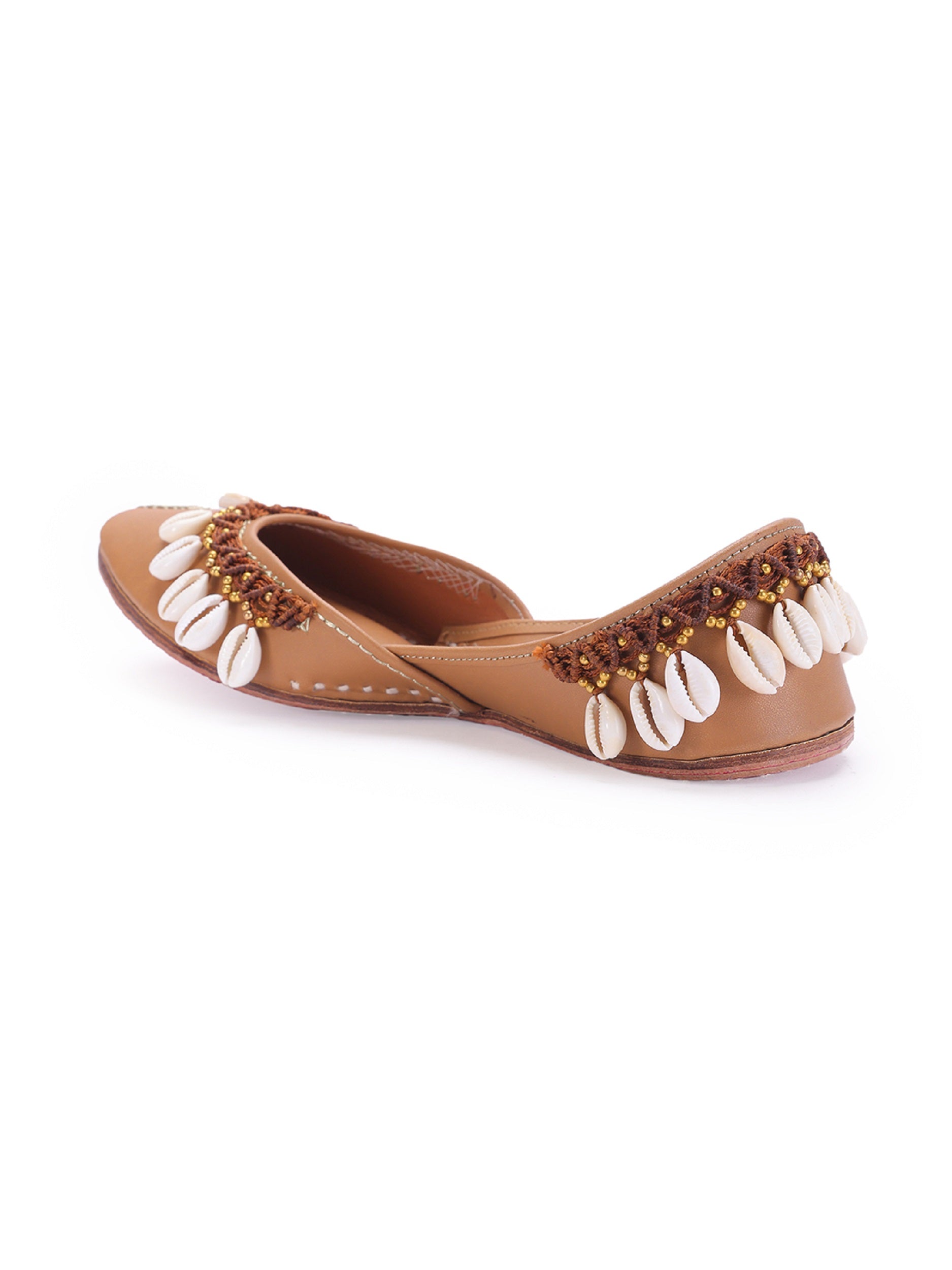 Brown Upper Sea Shell Tassel  (jutti) 5elements