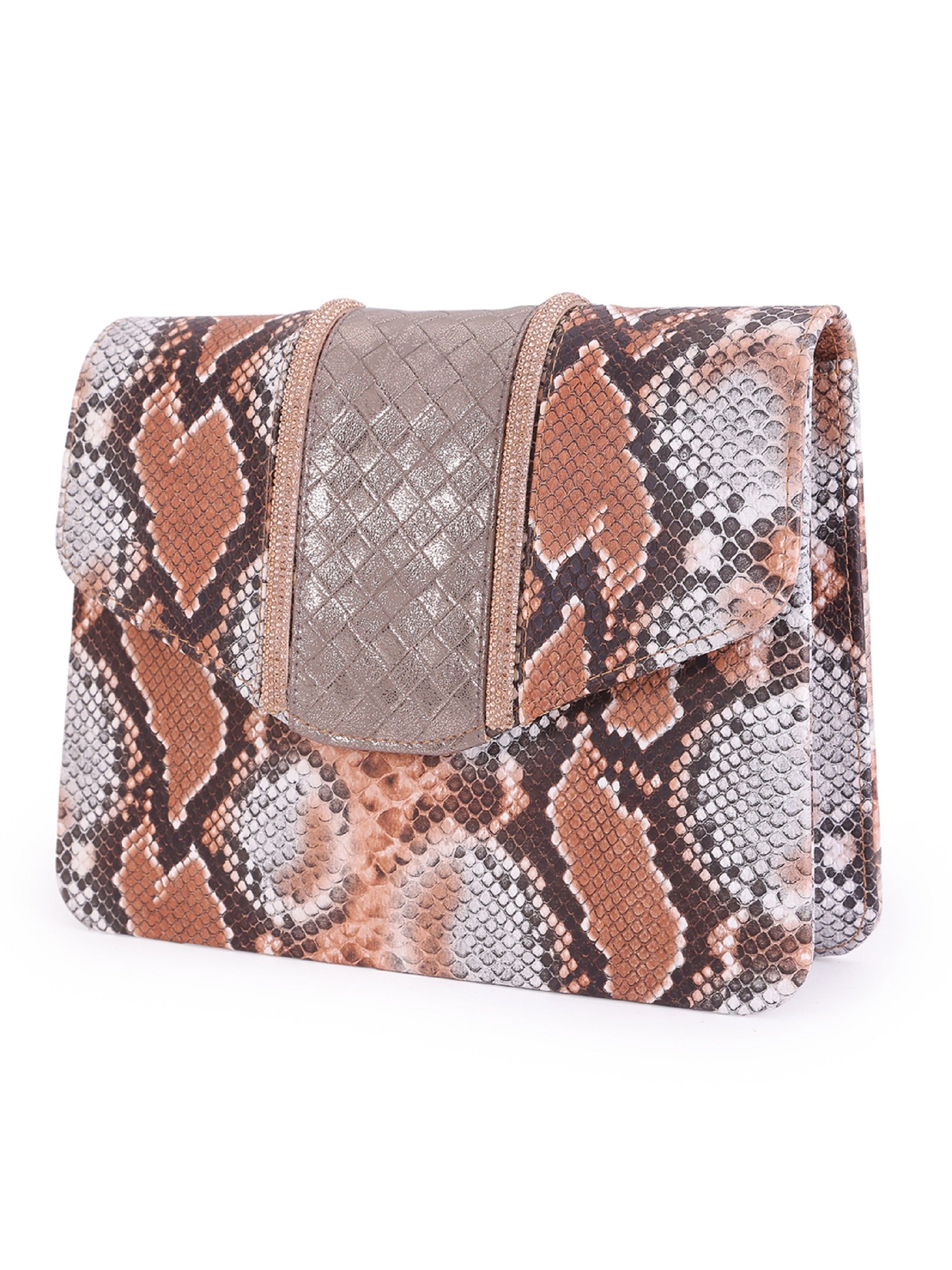 Scramble Clutch 5elements