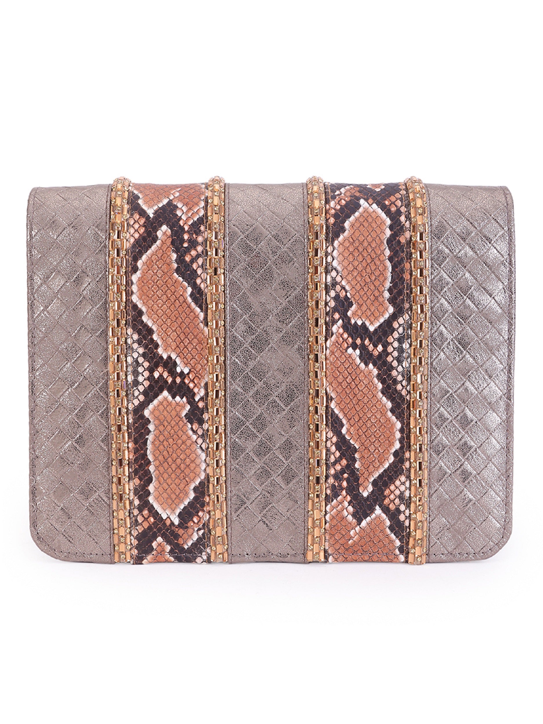 Corkscrew Clutch 5elements