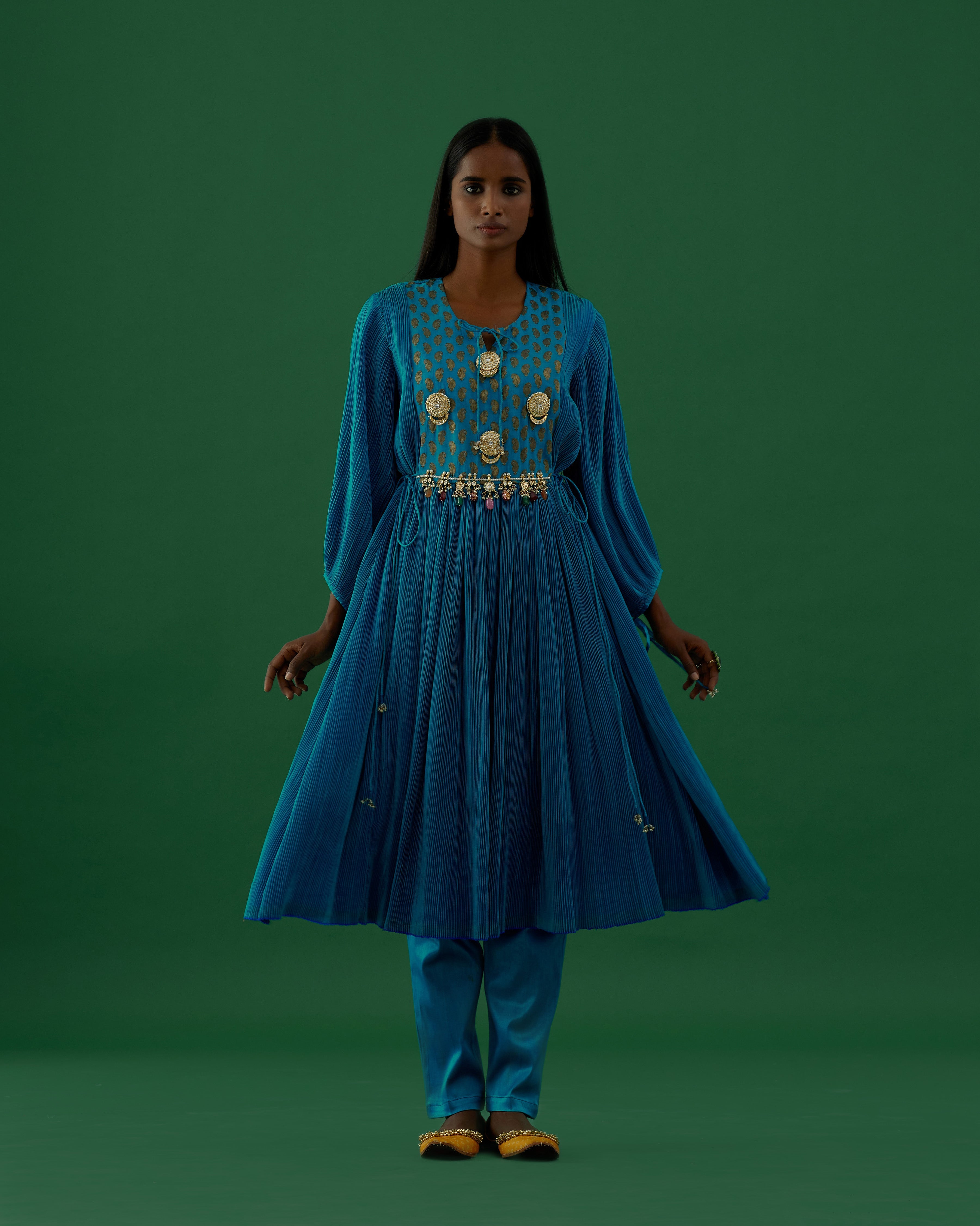 Trishika - Turqouise kurta Set - 5elements