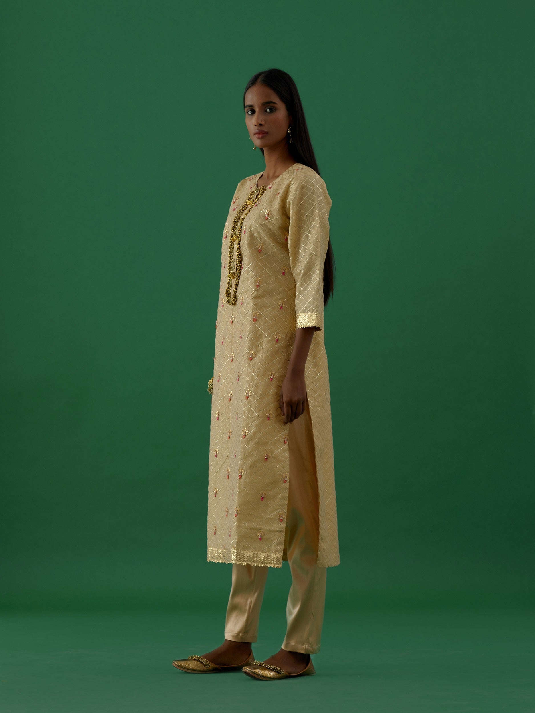Zoya Gold (Kurta Set)