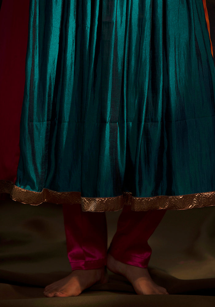 Maya Multi Embroiderd Kurta - 5elements