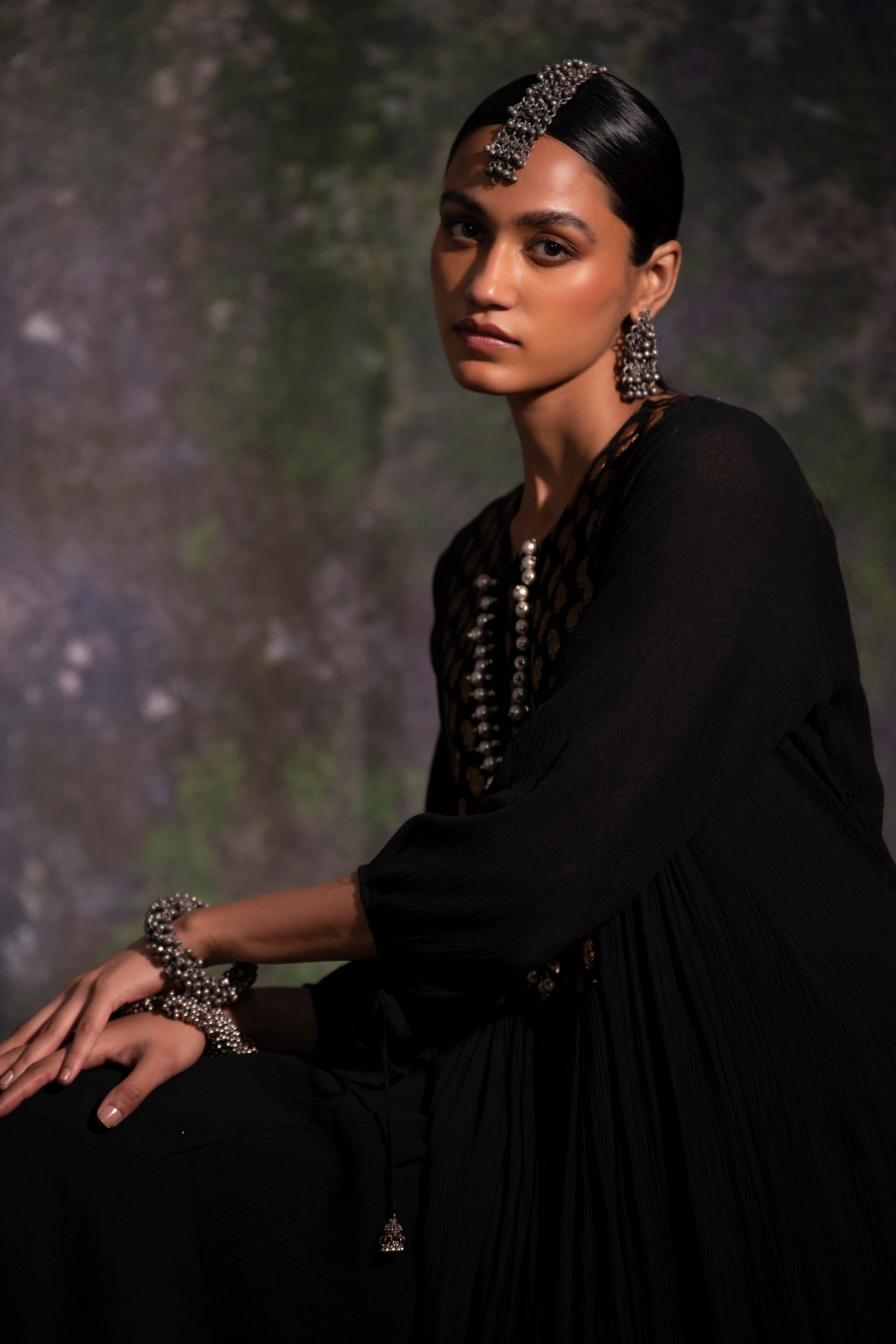 Vedapriya - Black kurta Set - 5elements