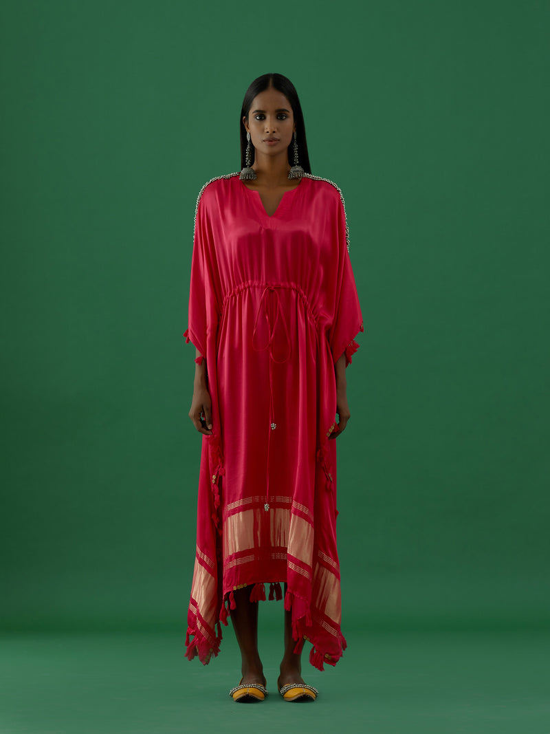 Sudevi Fushia (Kaftan)