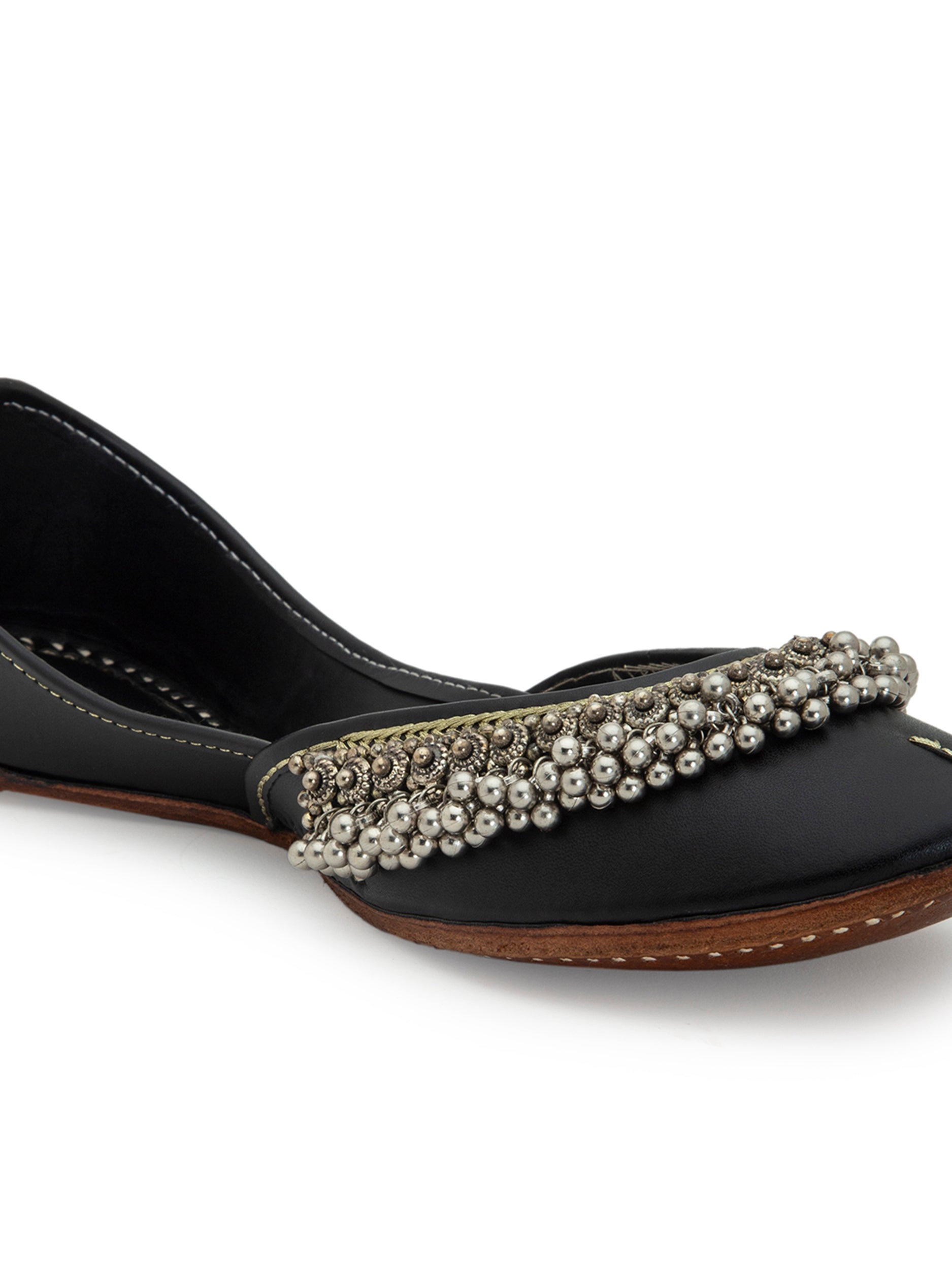 Ghunghroo Blast - Black (jutti) 5elements